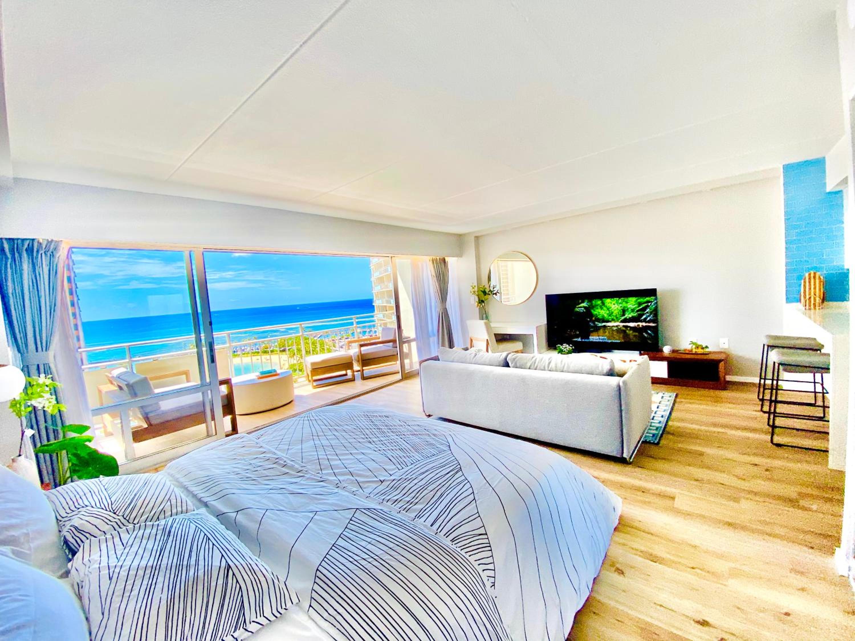 Panoramic Oceanview Resort - Full Kitchen in Each Unit, 2 Swimming Pools, Onsite Restaurants, Fireworks Every Friday: One-Bedroom Apartment - Oceanfront photo