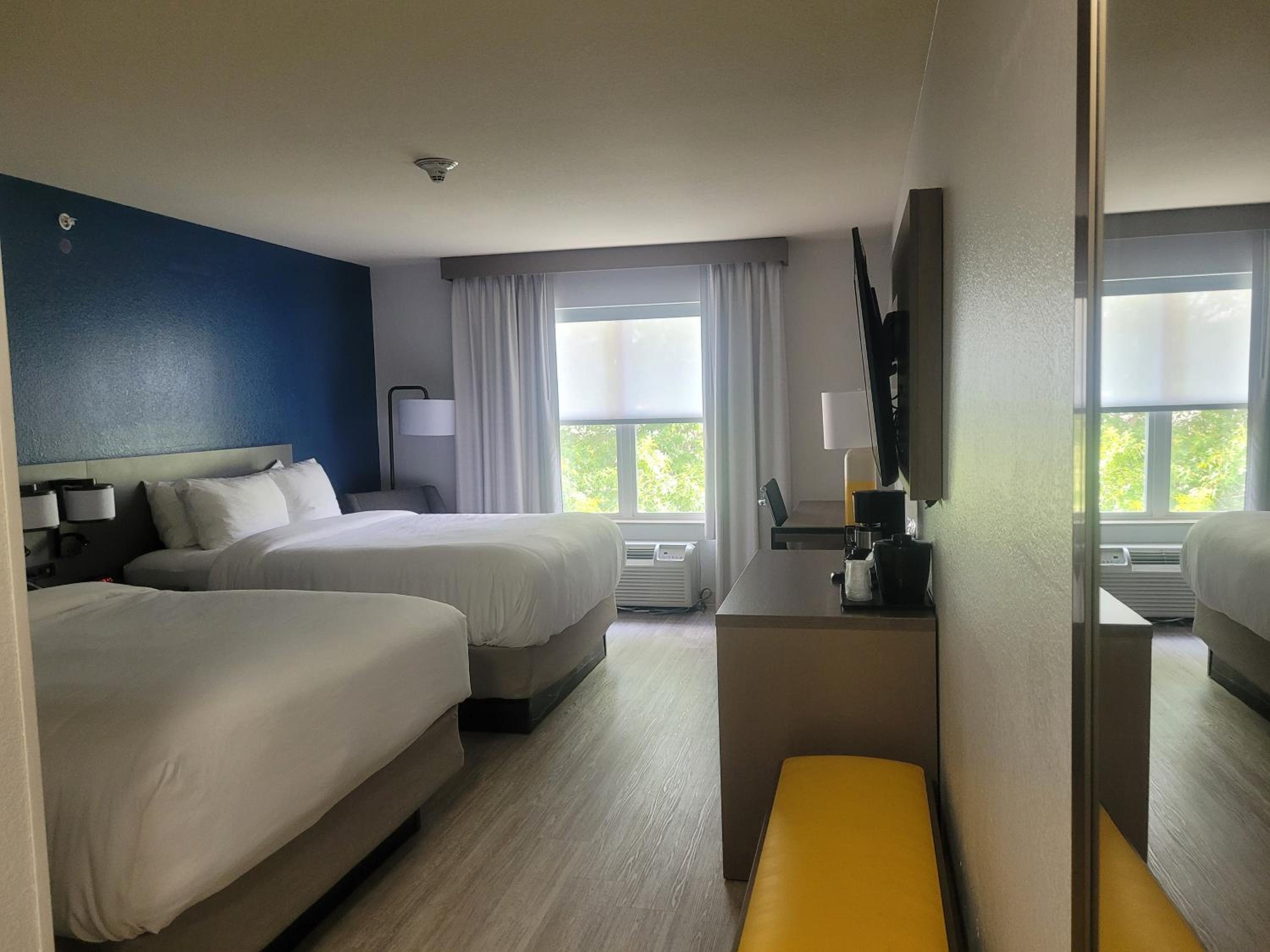 Queen Room with Two Queen Beds - Disability Access/Non-Smoking - Photo 1