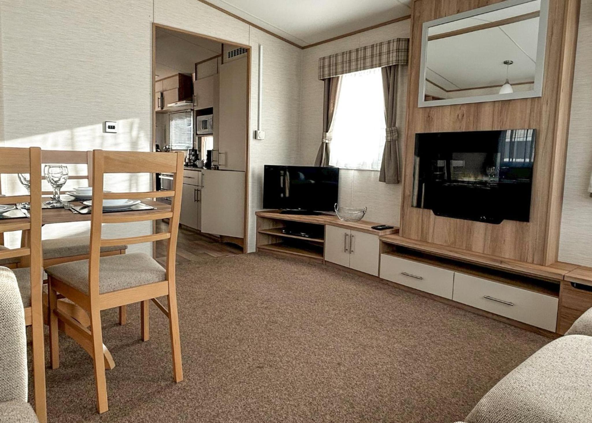 Mobile Home 7