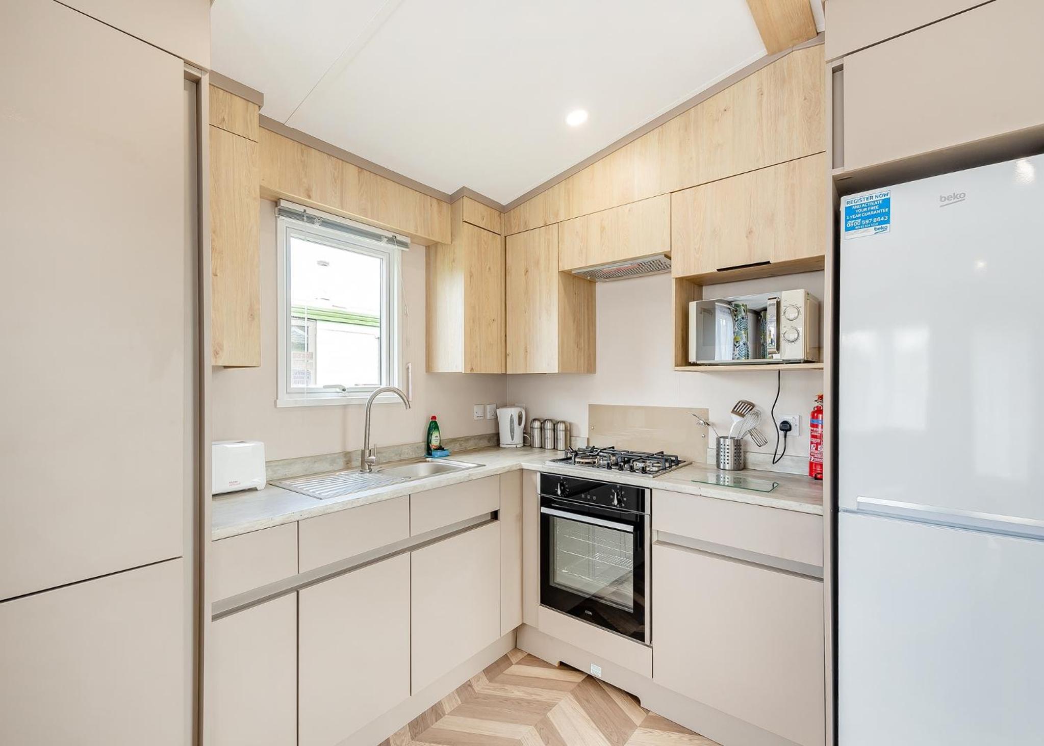 Mobile Home photo 2
