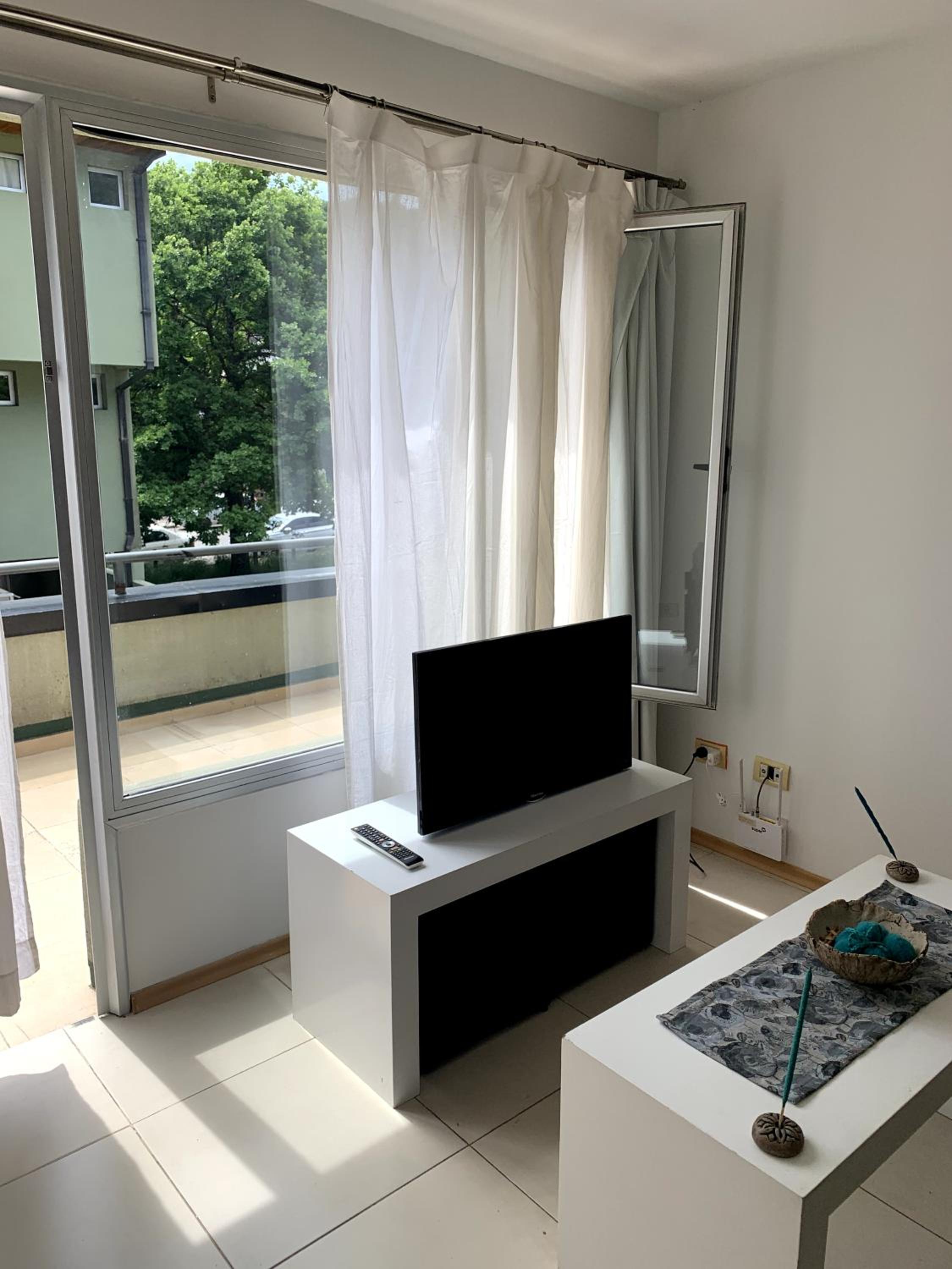 One-Bedroom Apartment photo 3