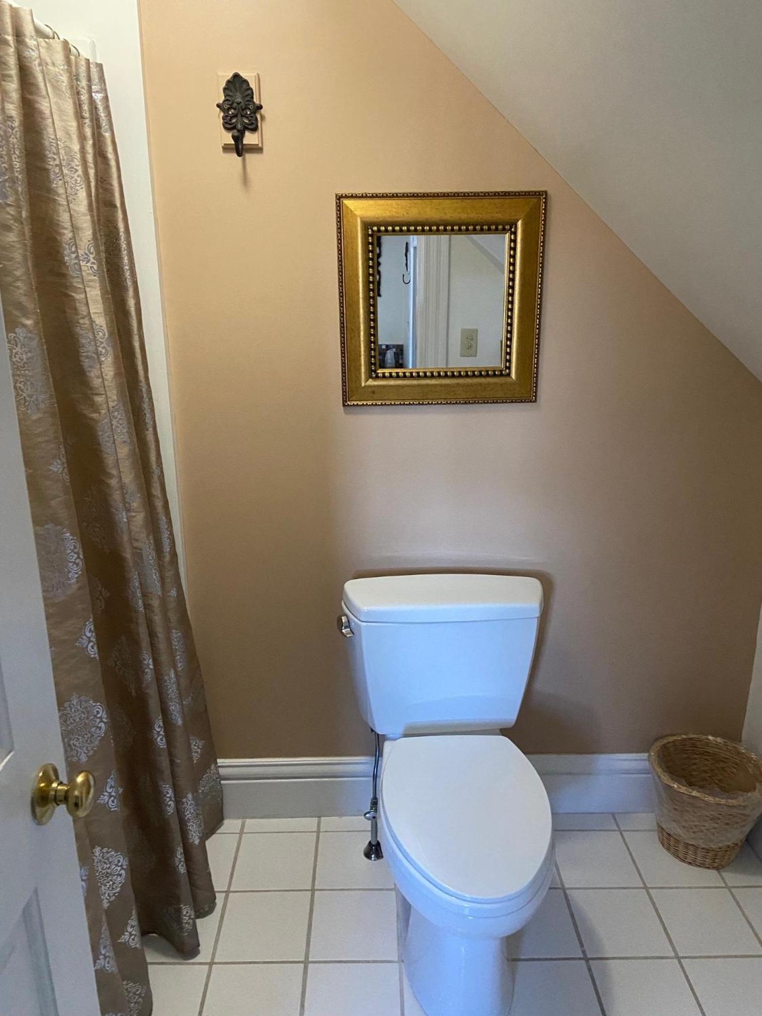 Deluxe King Room photo 3