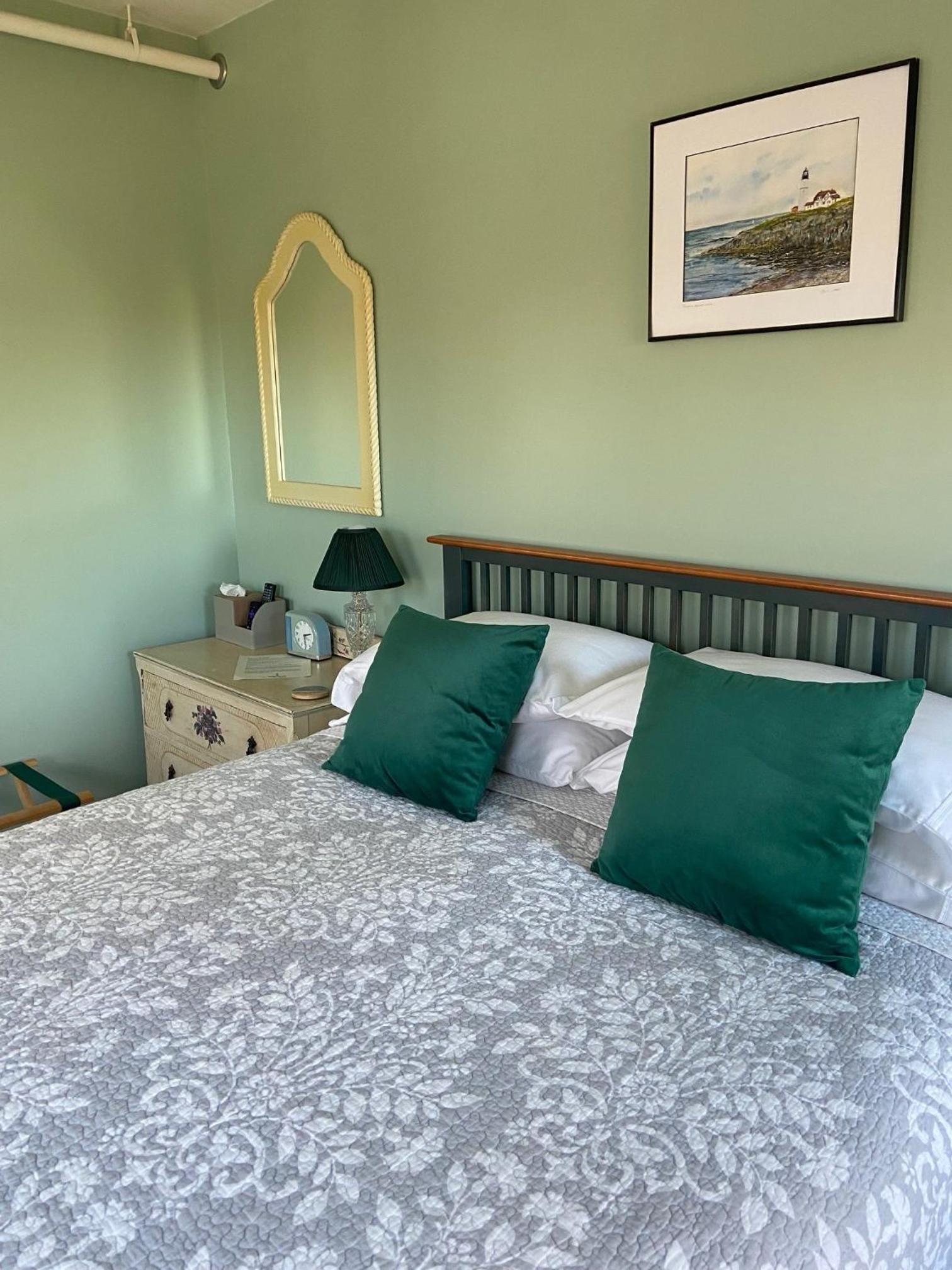 Deluxe Queen Room photo 2