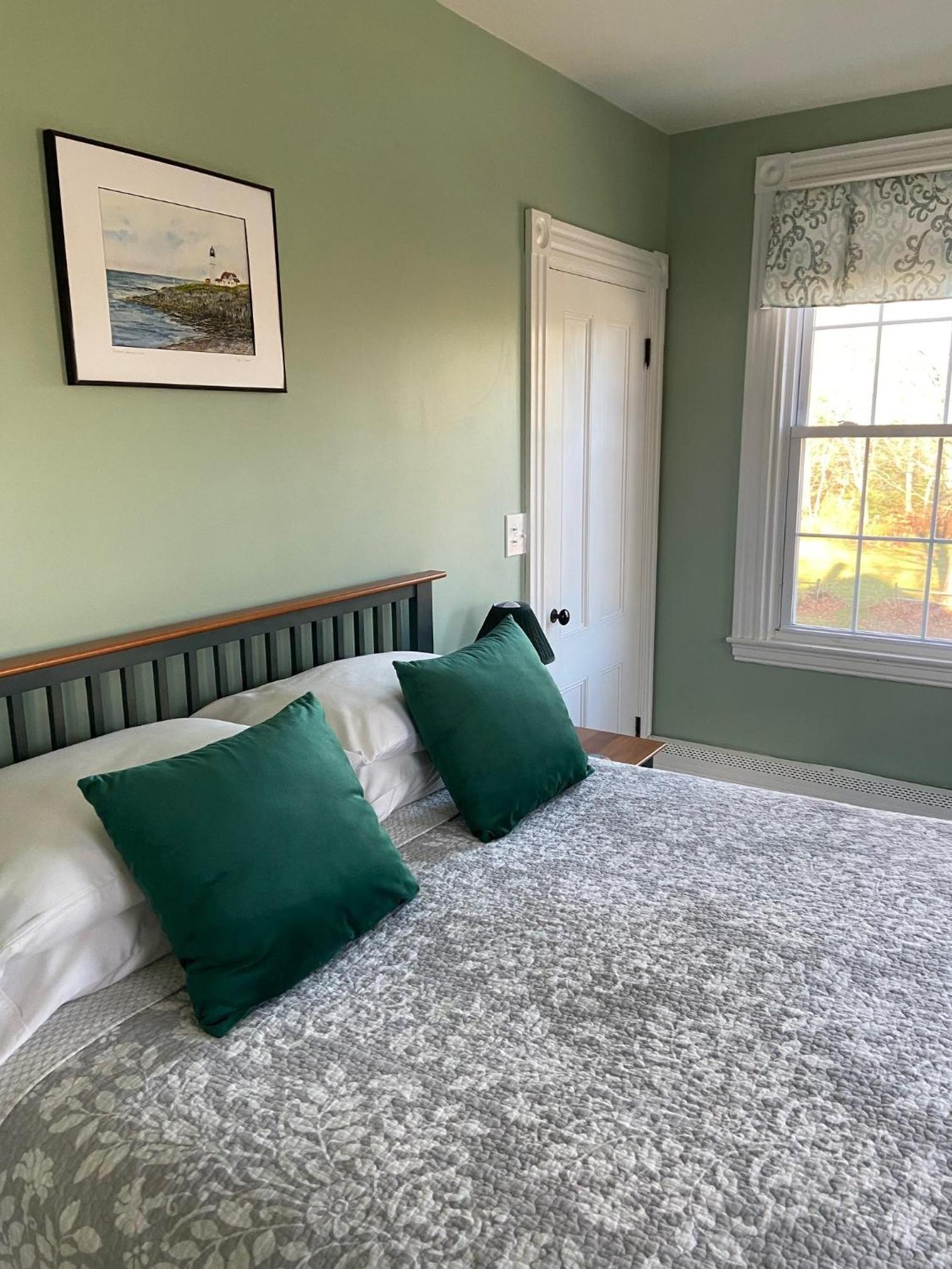 Deluxe Queen Room photo 3