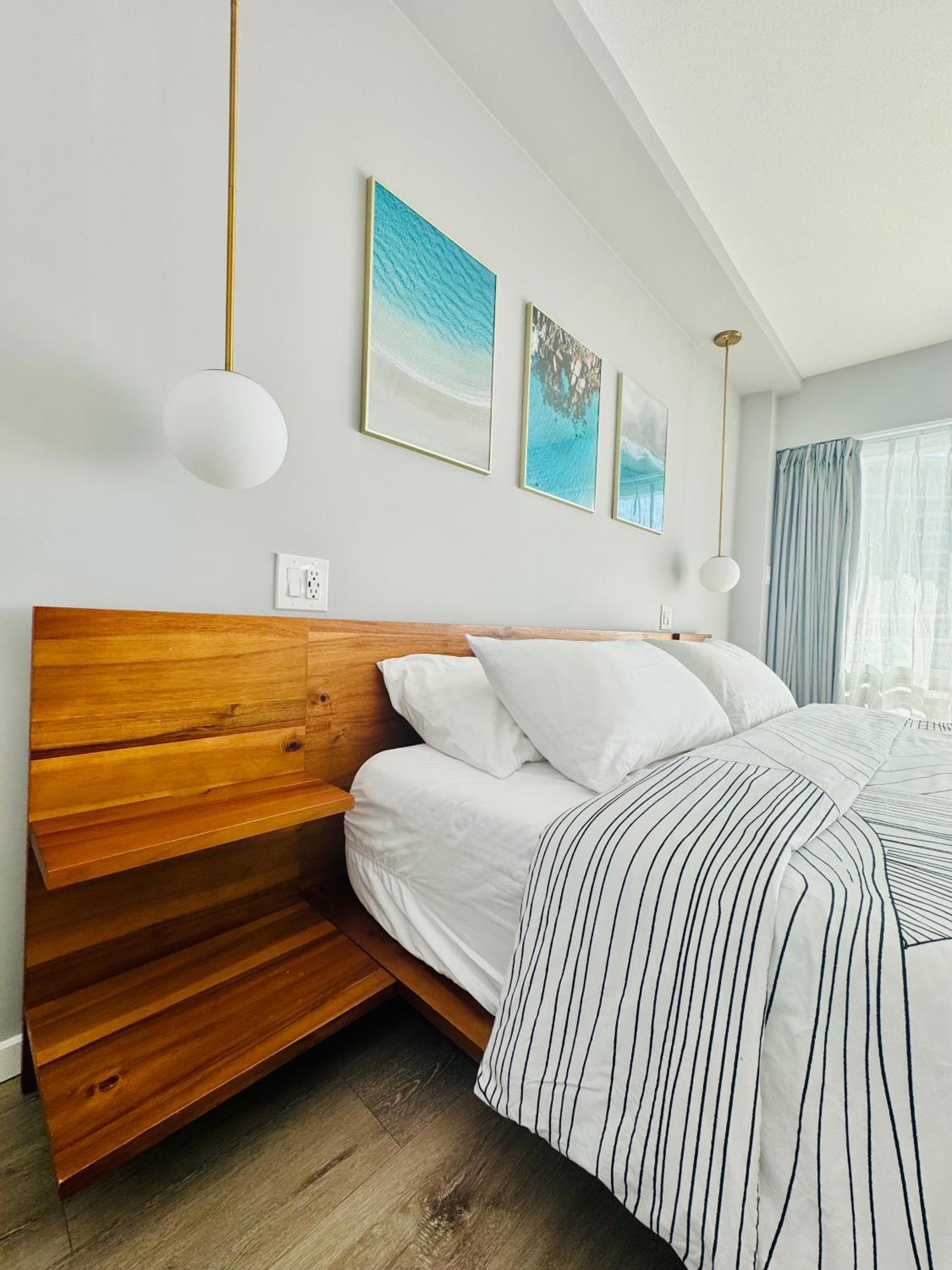 One-Bedroom Apartment - Oceanfront