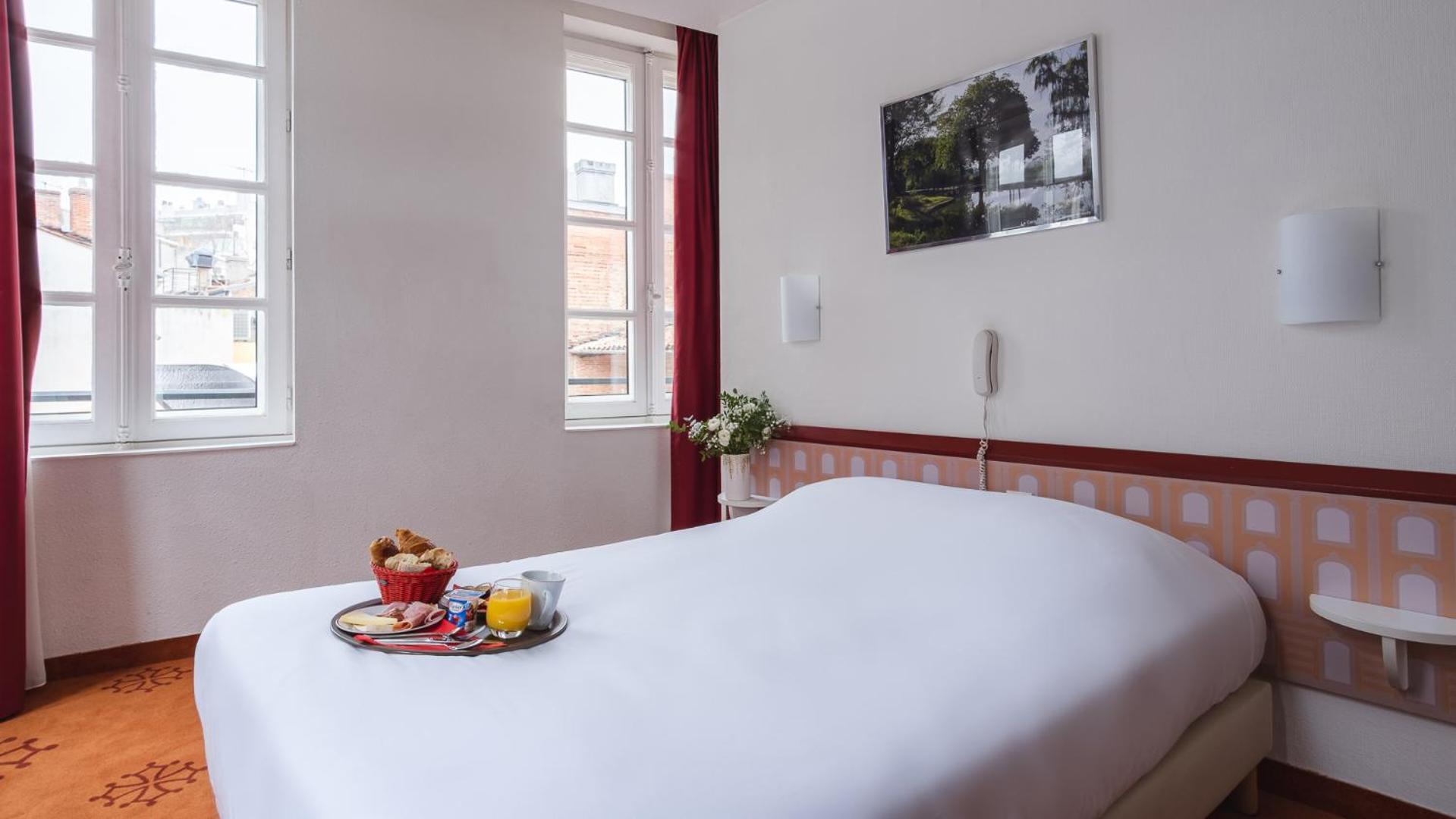 Standard Double Room photo 2