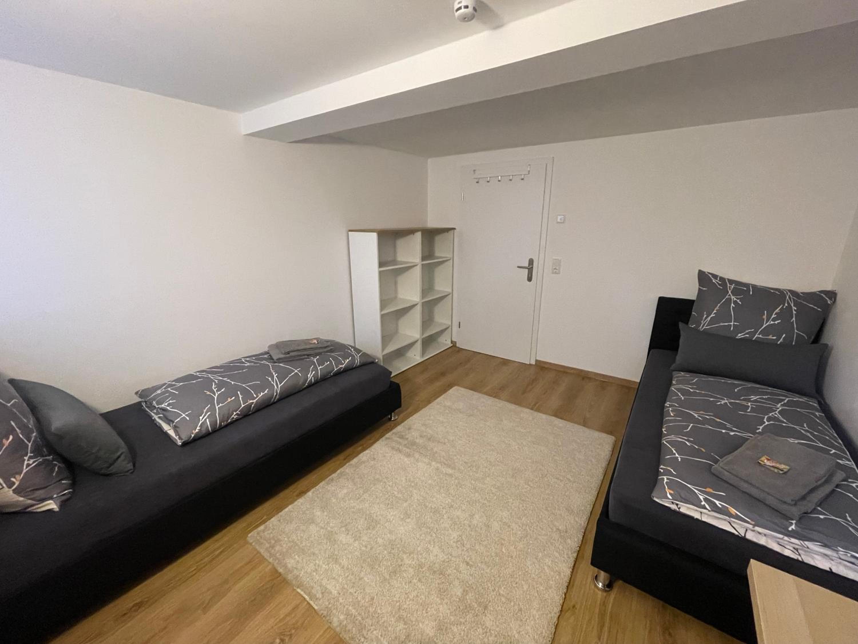 Economy Twin Room photo 1
