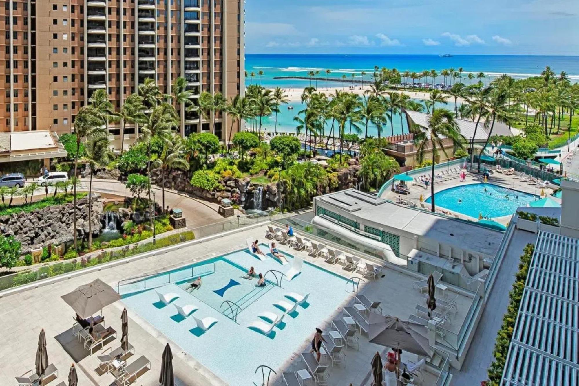 One-Bedroom Apartment - Oceanfront photo 1