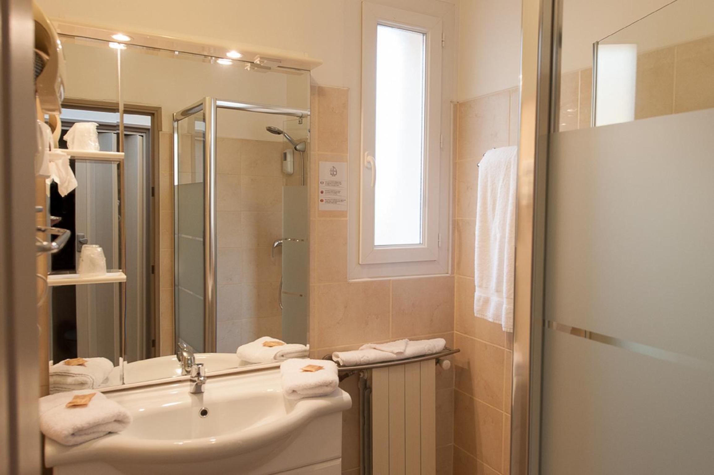 Comfort Suite photo 3