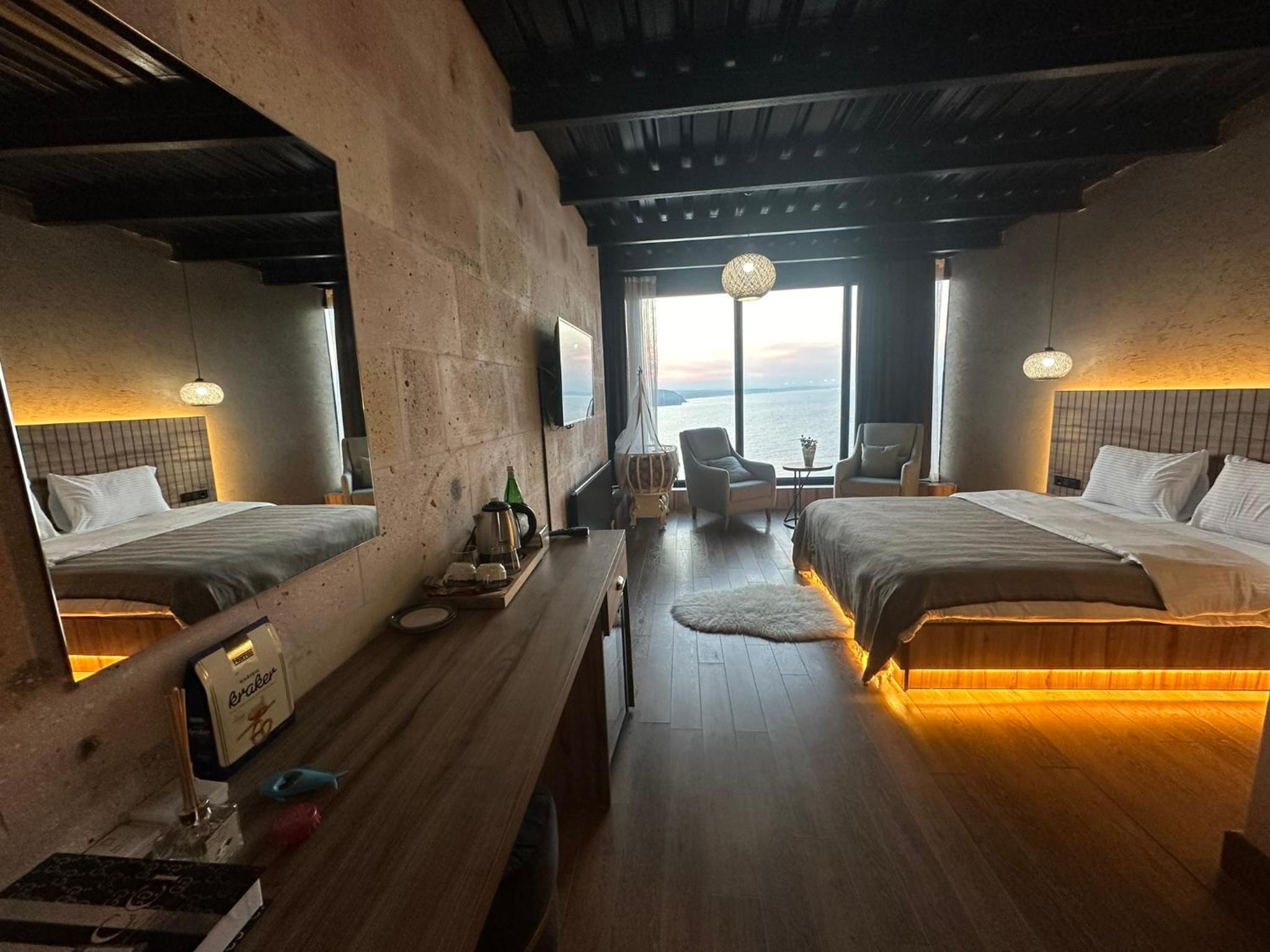 Deluxe Double Room With Sea View photo 2
