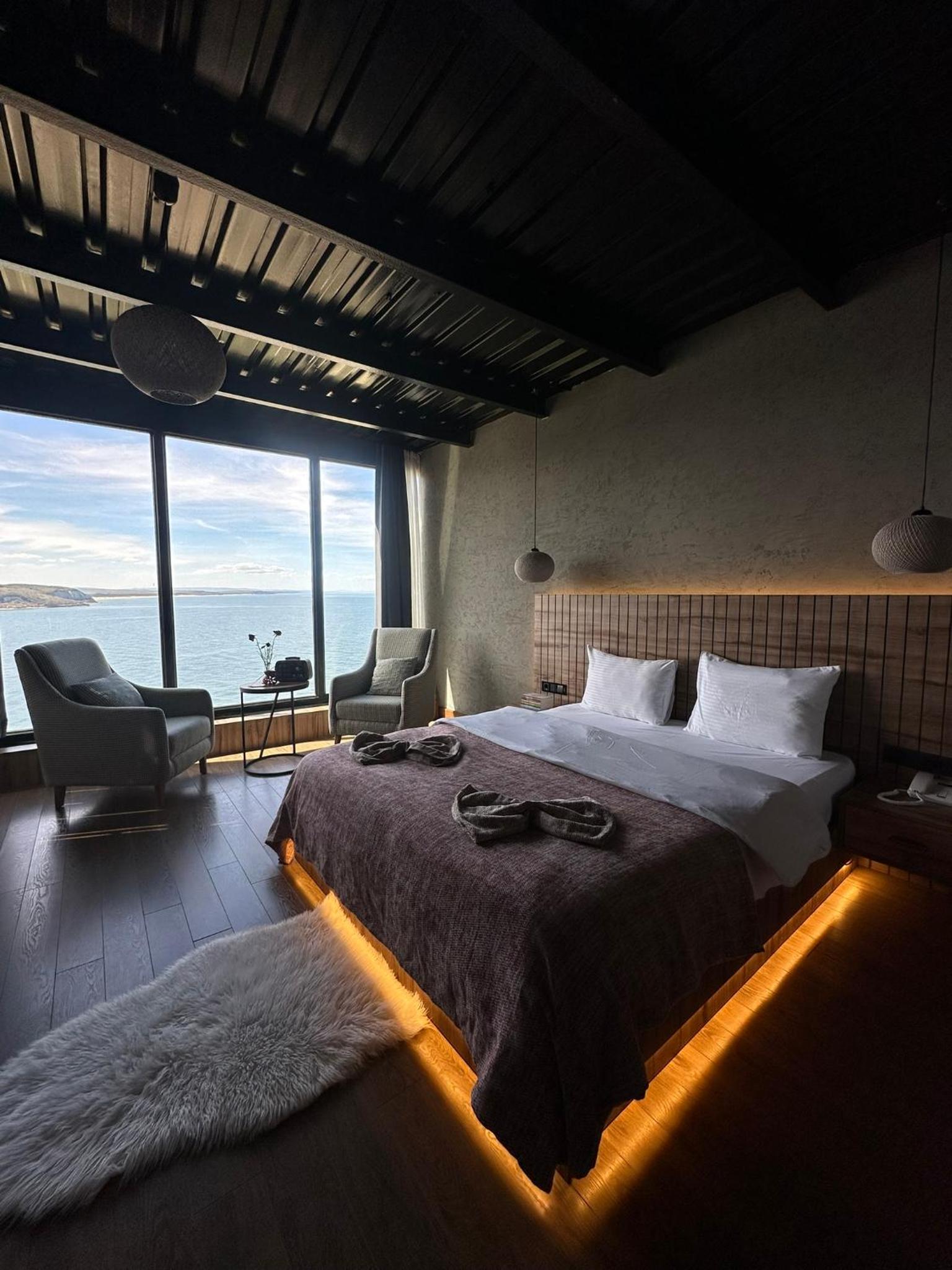 Deluxe Double Room With Sea View photo 1