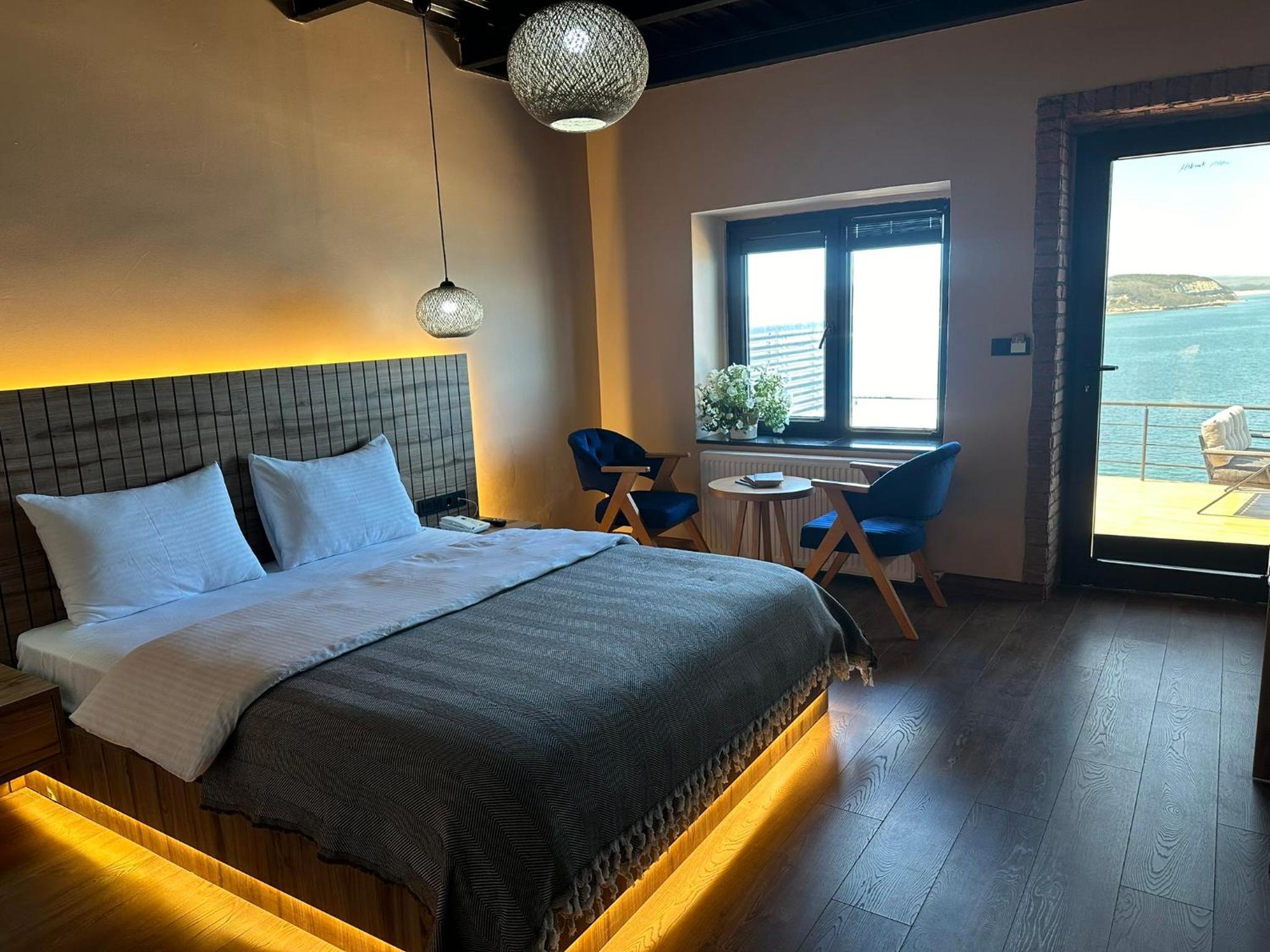 Double Room With Spa Bath photo 1