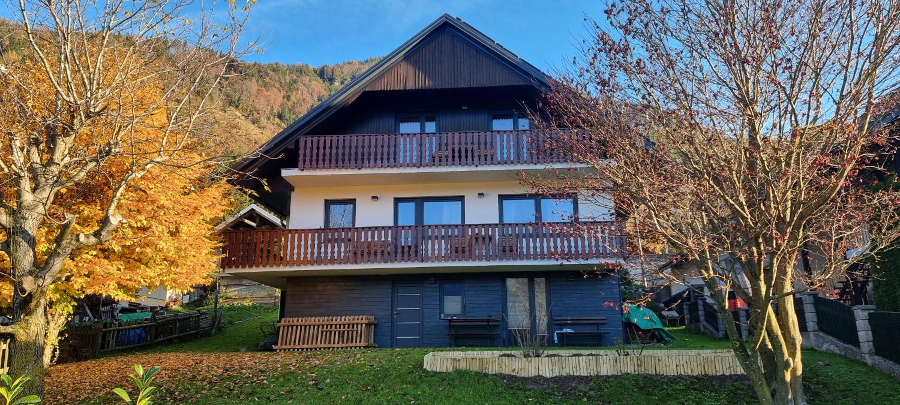 Two-Bedroom Apartment with Balcony photo 2
