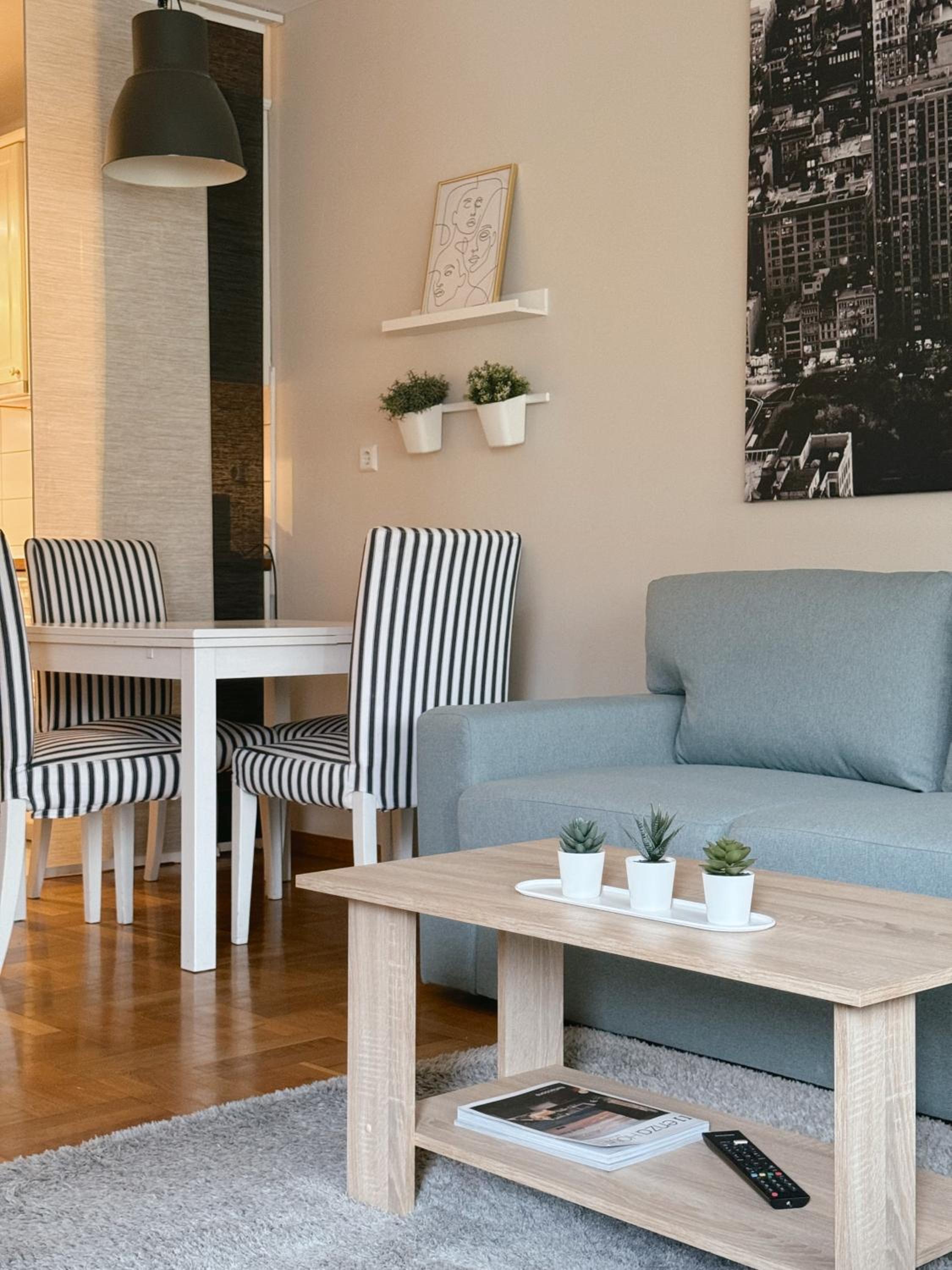 One-Bedroom Apartment