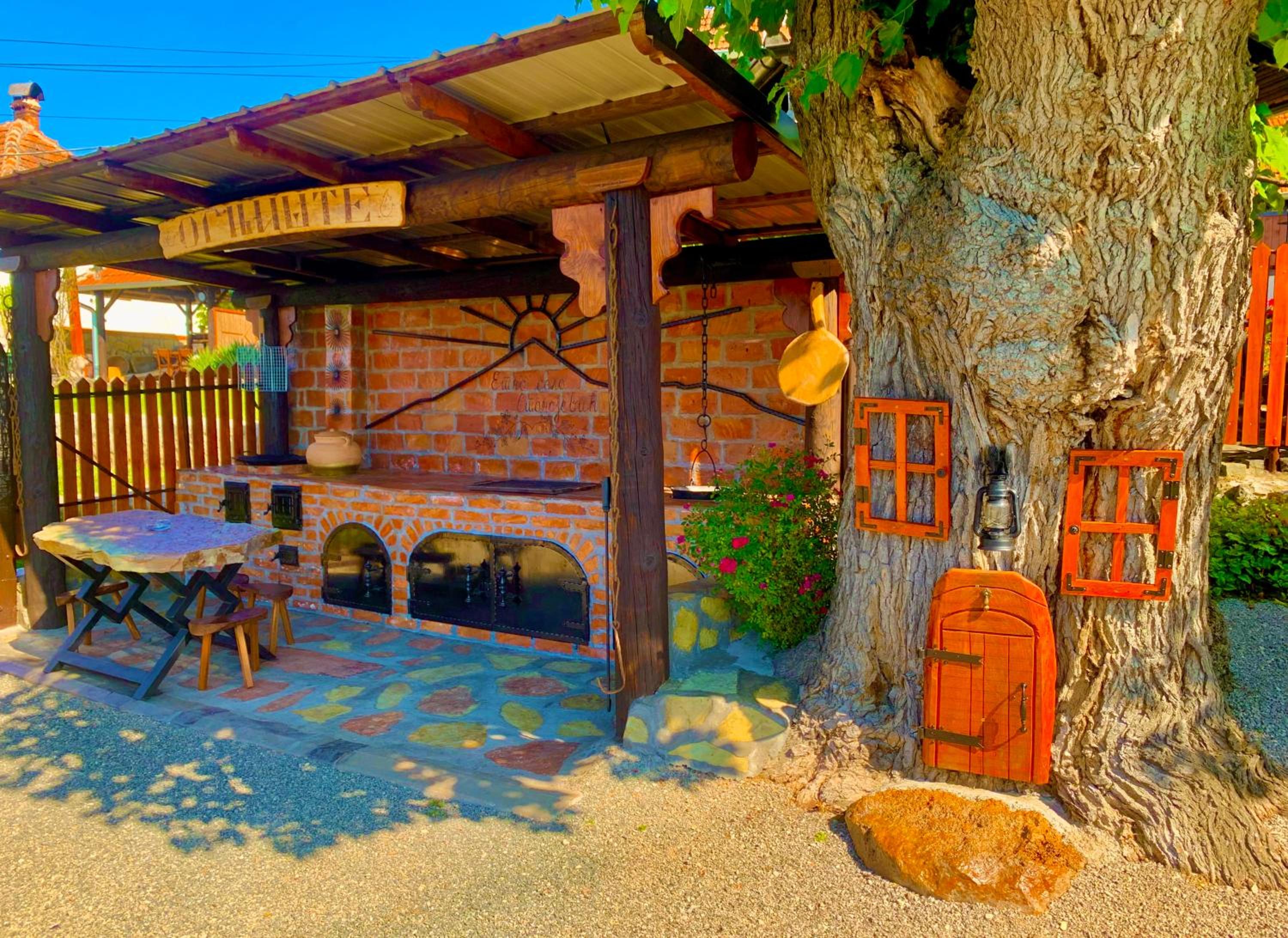 Quadruple Room with Mountain View photo 3