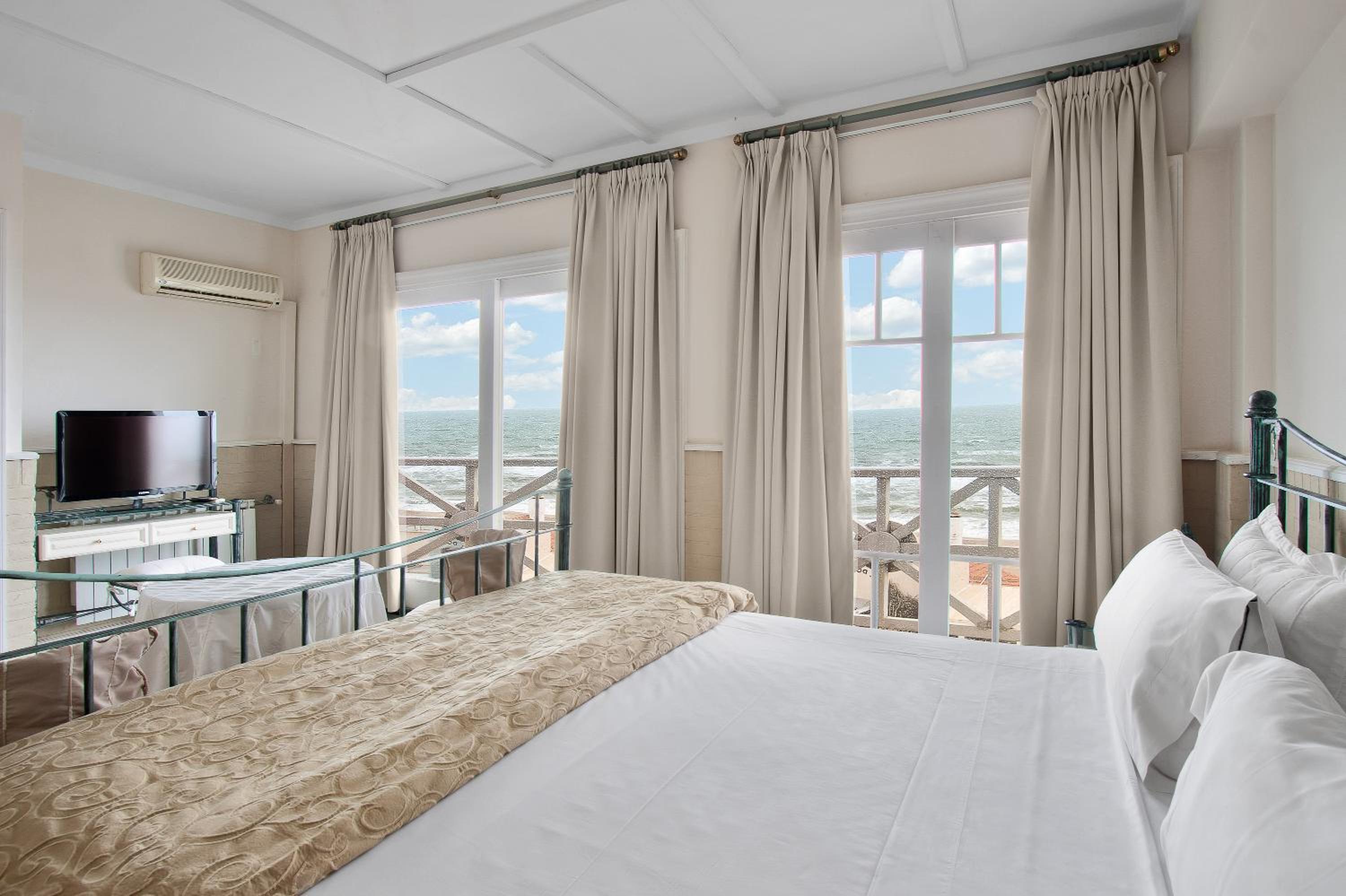 Deluxe Double Room with Sea View