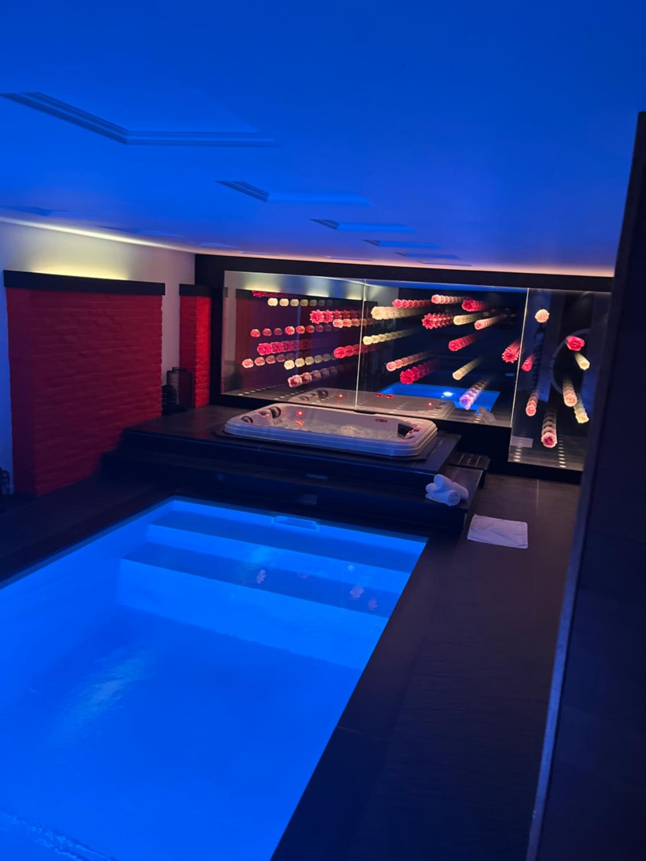 Junior Suite with Pool View