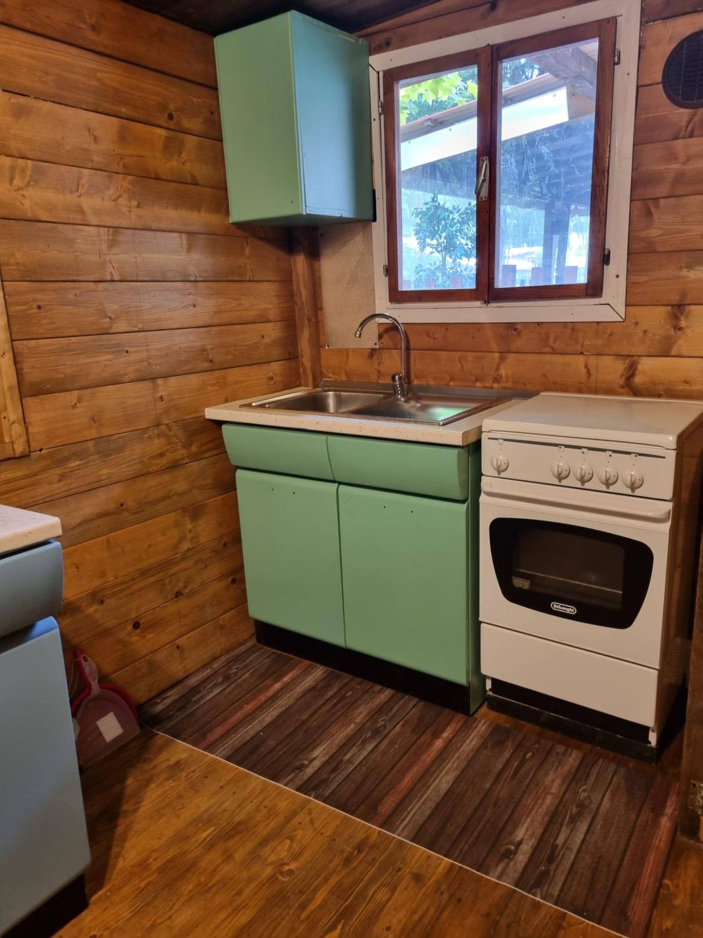 Mobile Home photo 2