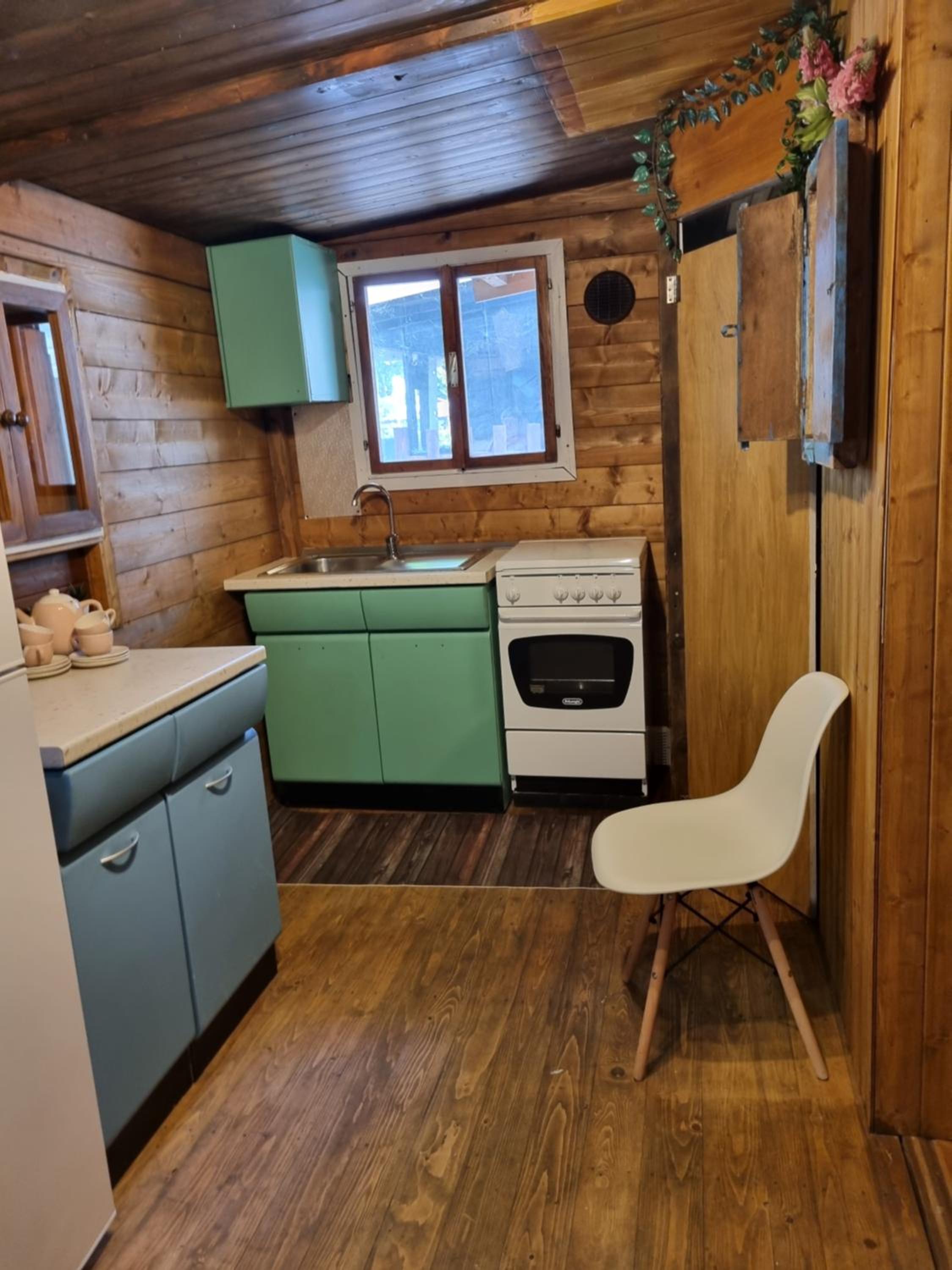 Mobile Home photo 1