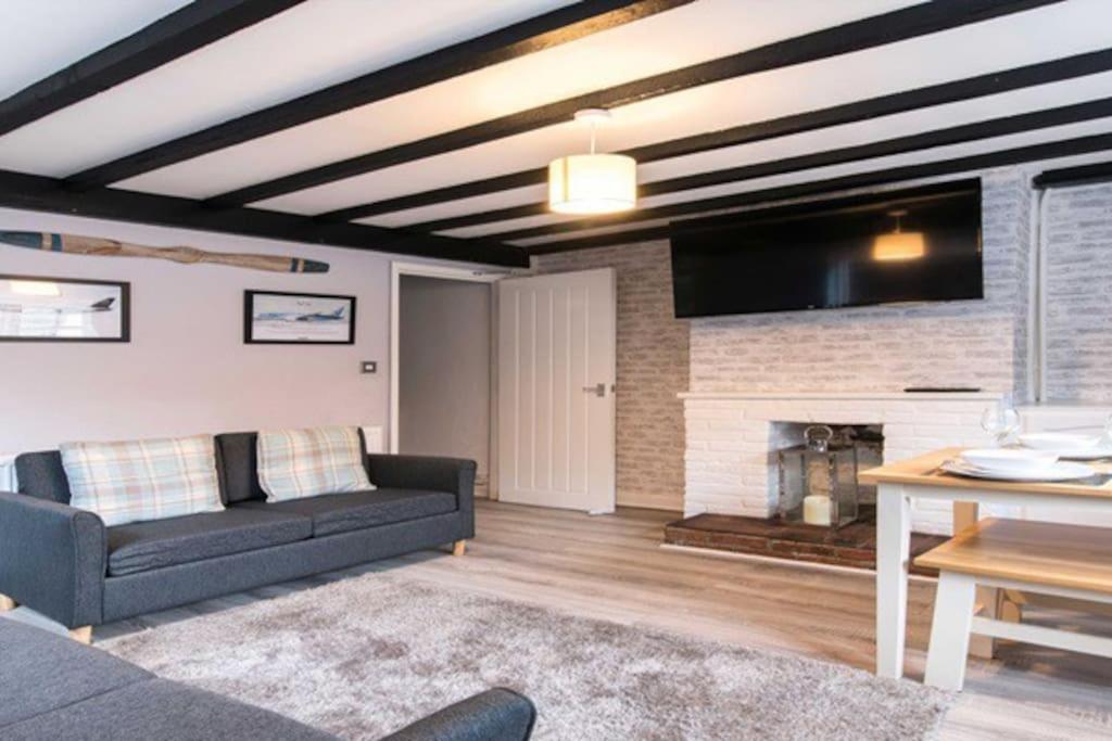 Three-Bedroom House photo 1