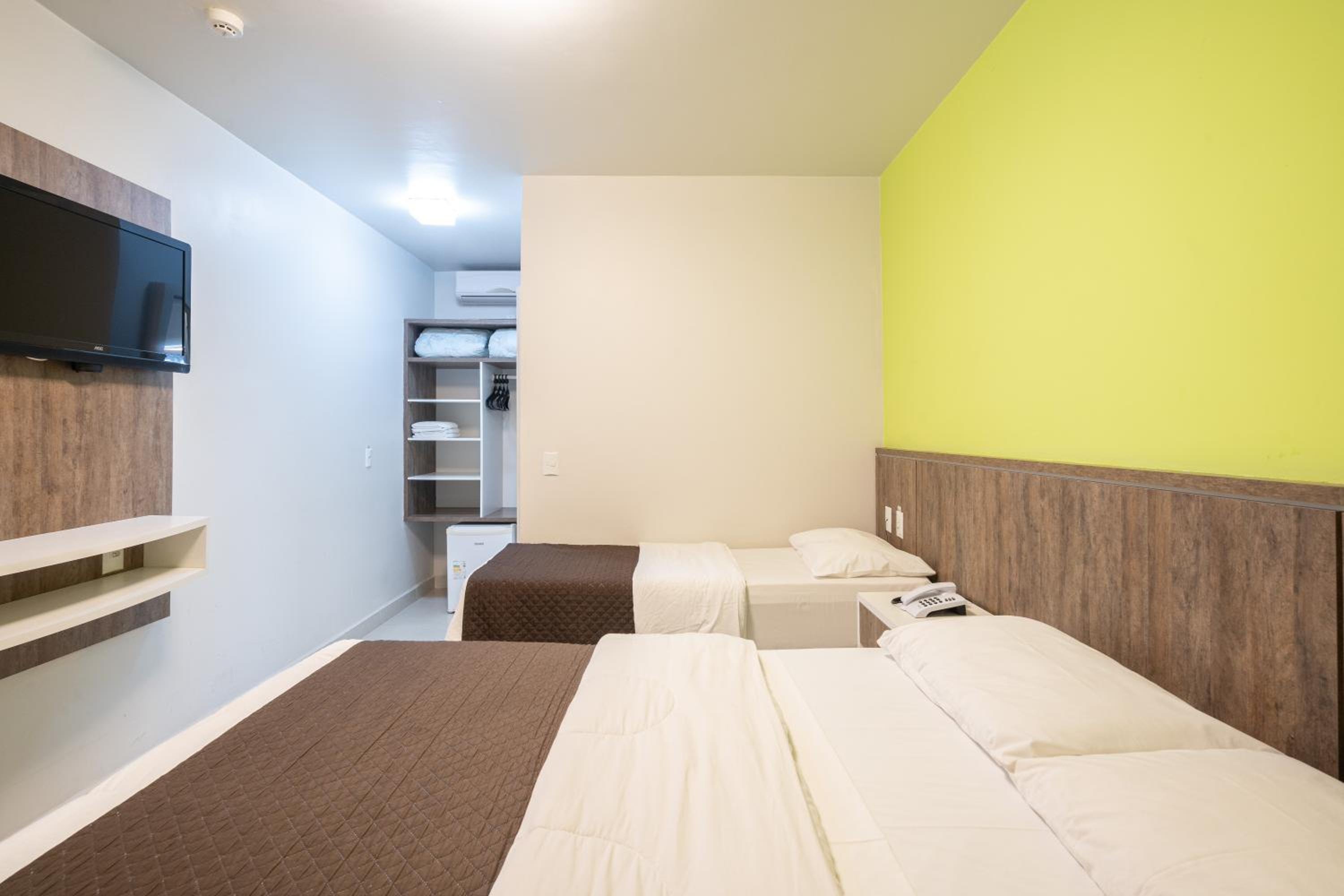 Superior Triple Room photo 2