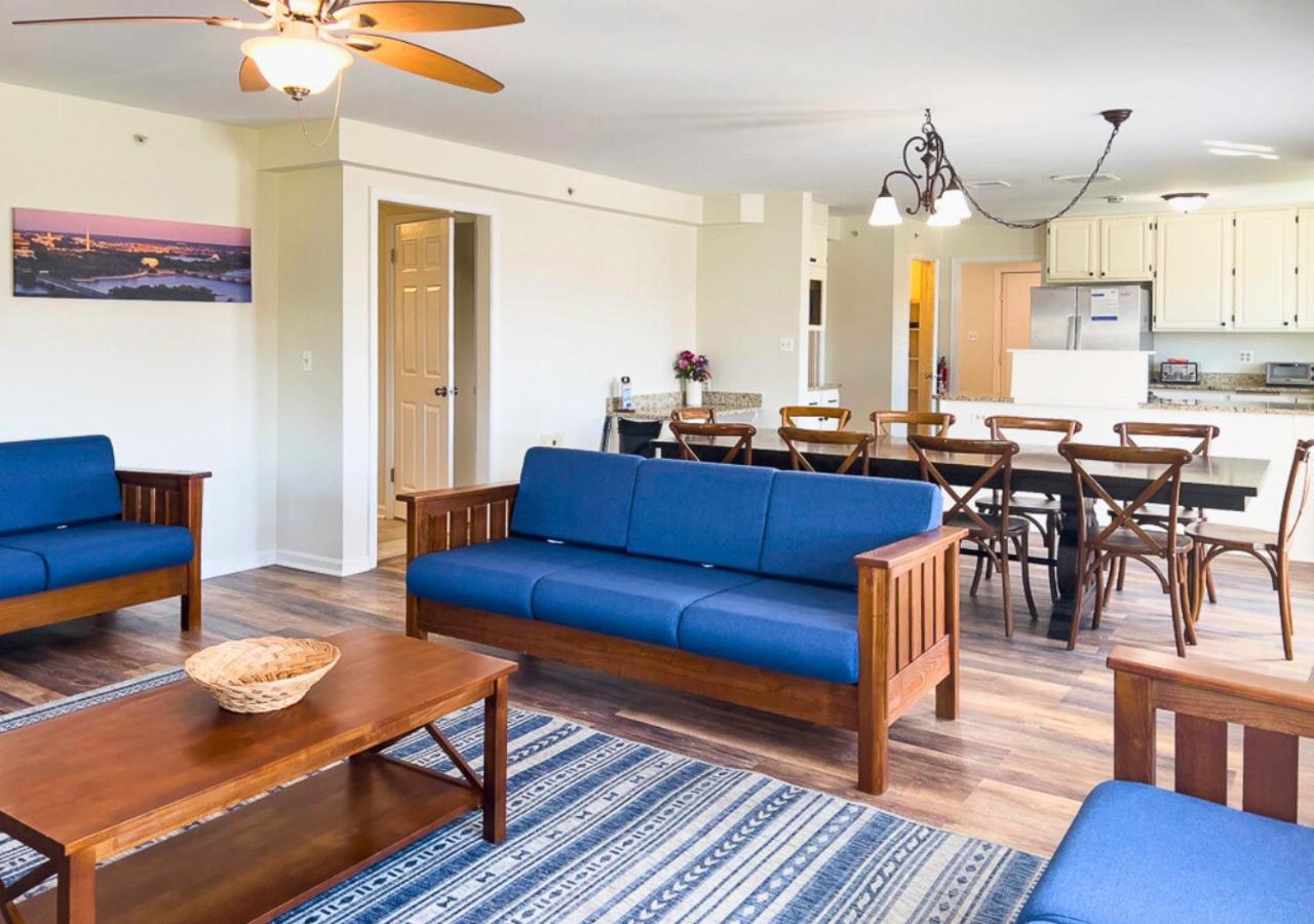 Six-Bedroom House photo 1