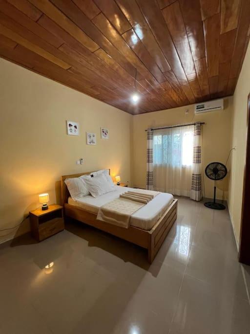 Three-Bedroom House photo 2