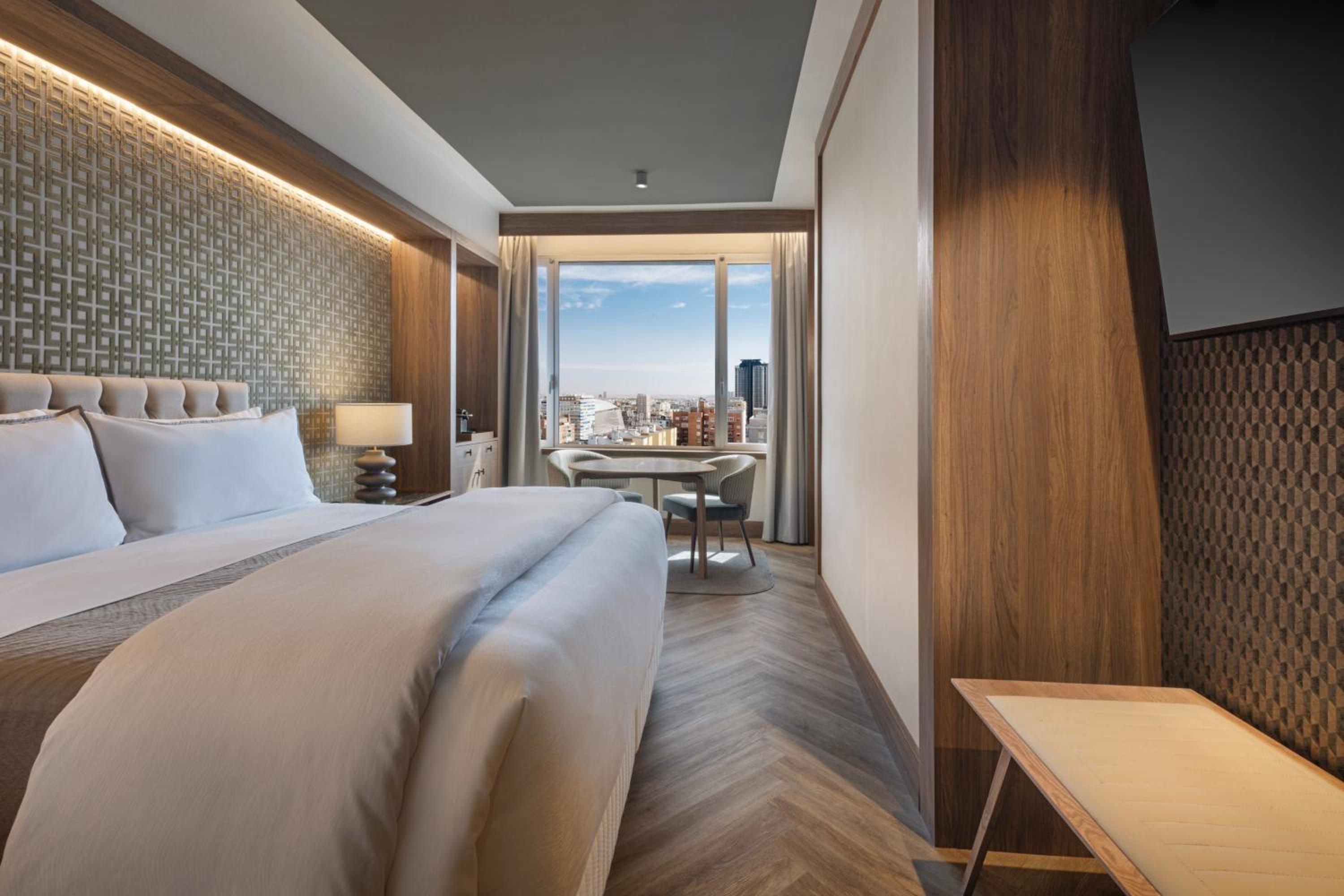 Premium Deluxe King Room - High Floor