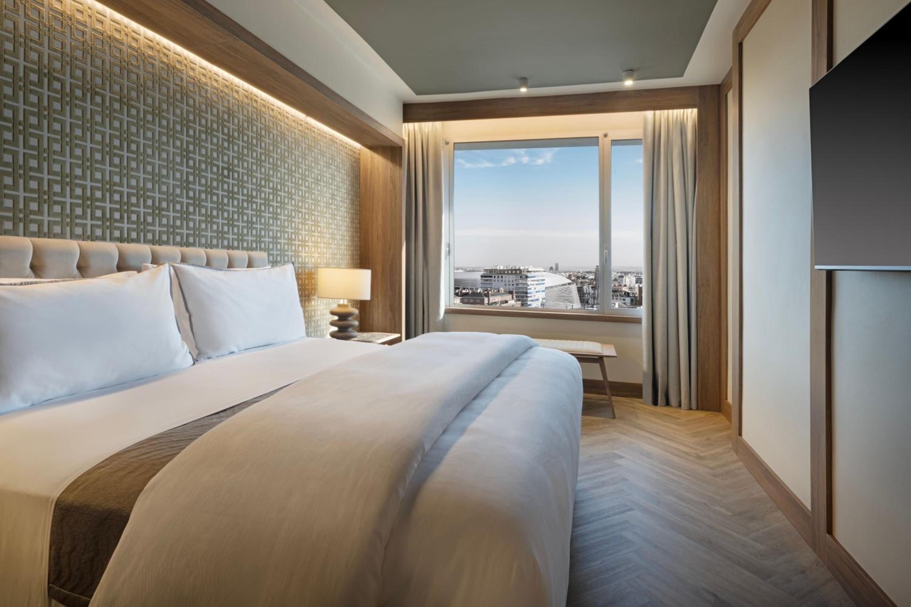 King Suite - Photo 11