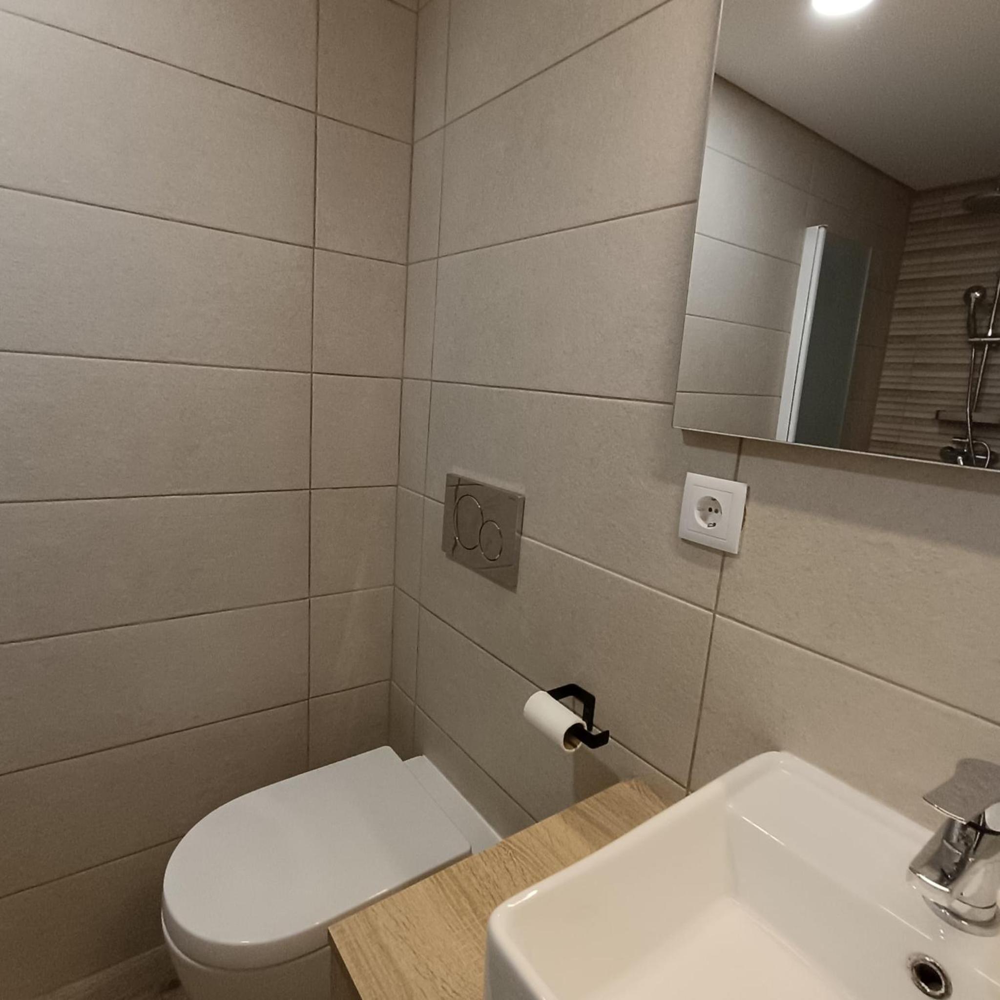 Double Room with Shared Bathroom photo 2