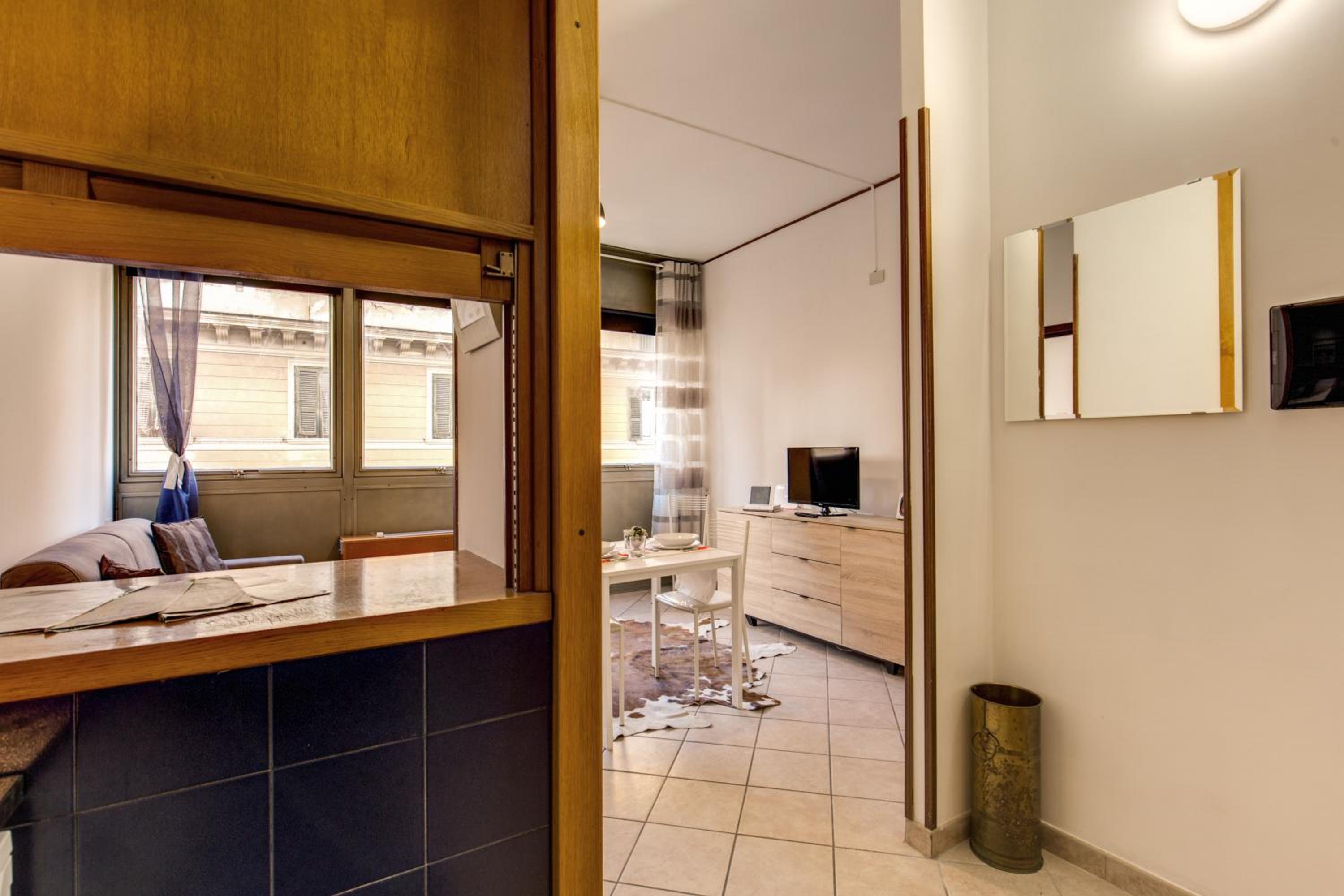 One-Bedroom Apartment
