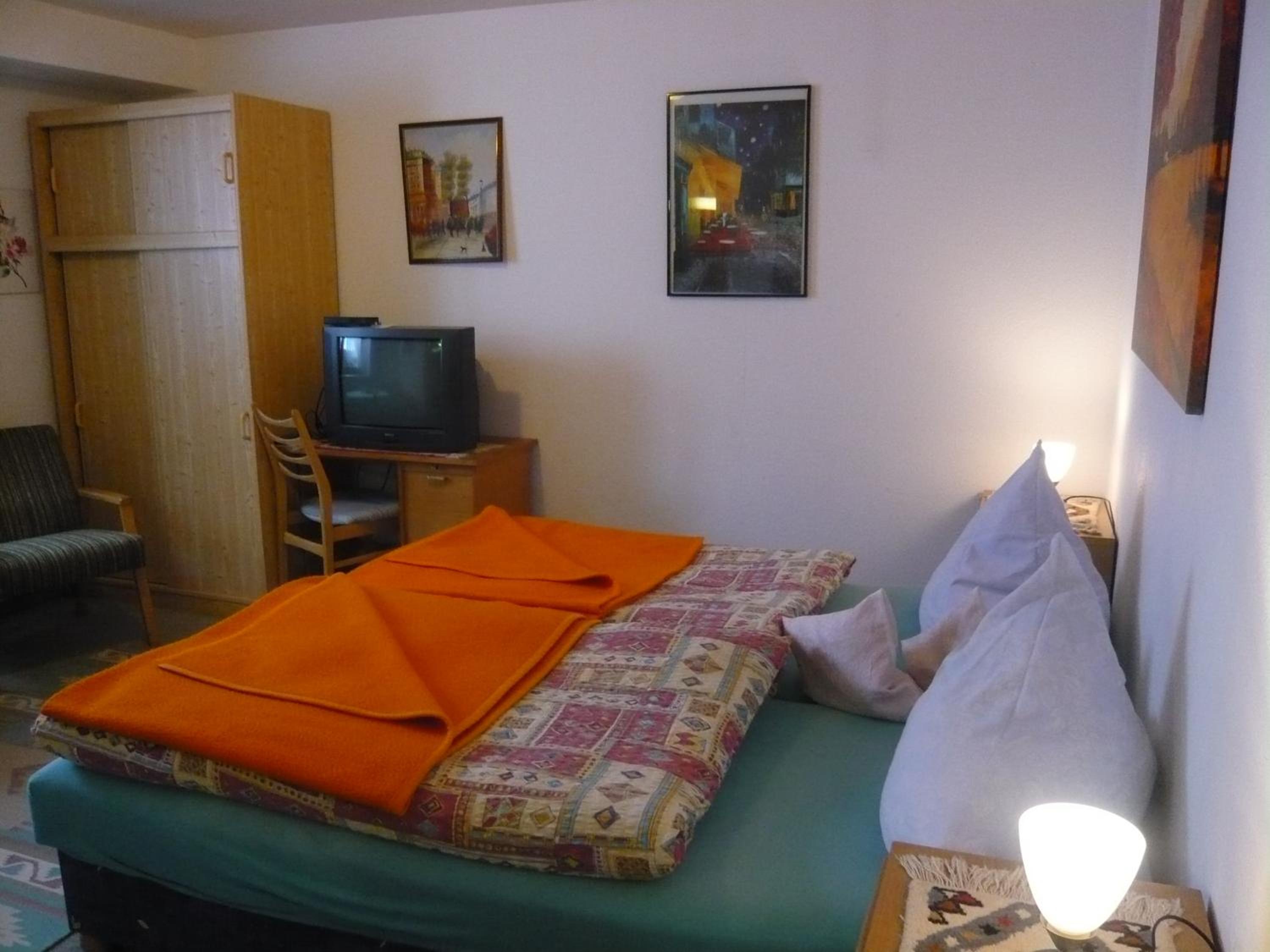 Apartment 7 photo 3