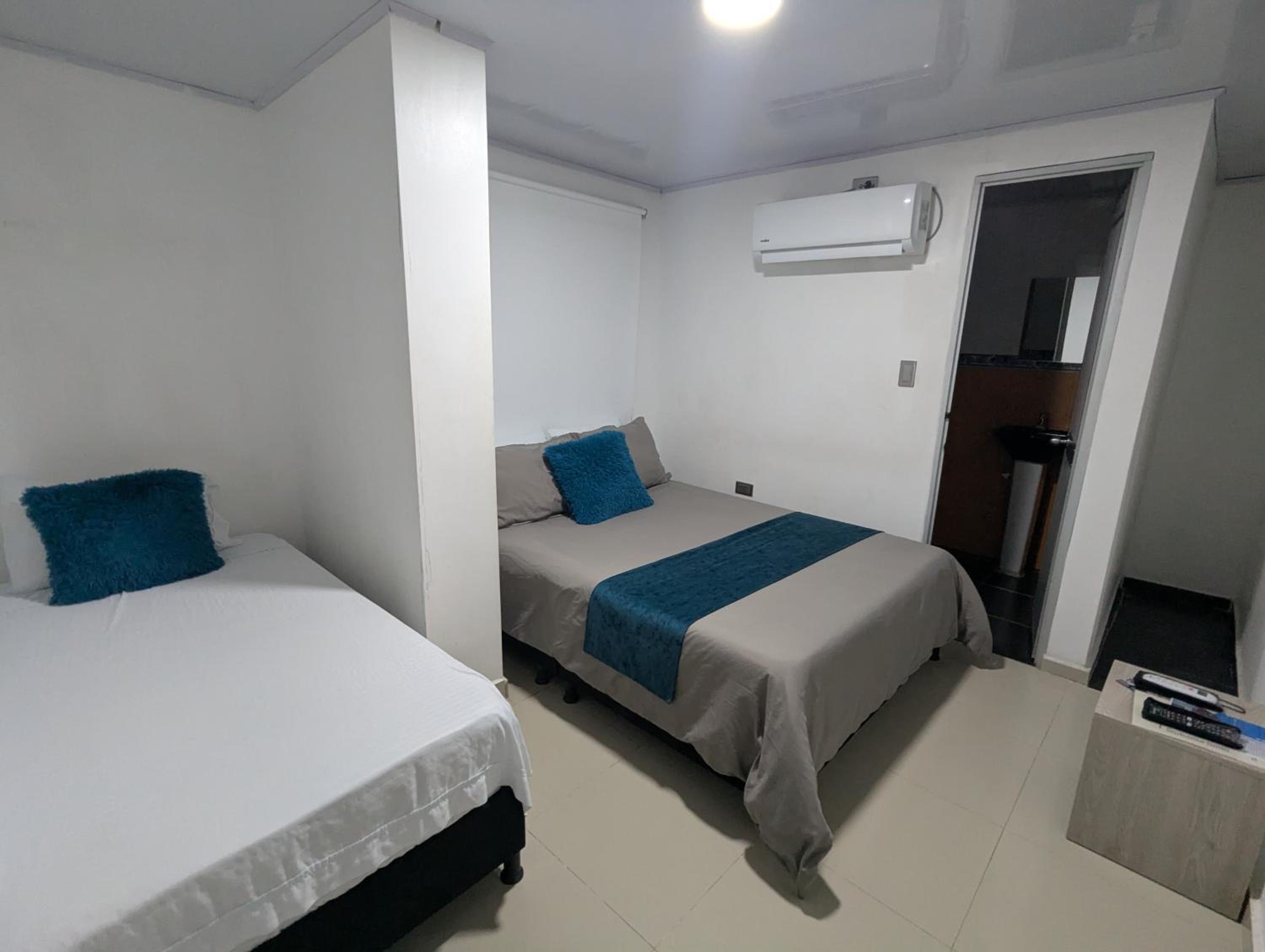 Budget Double Room photo 2