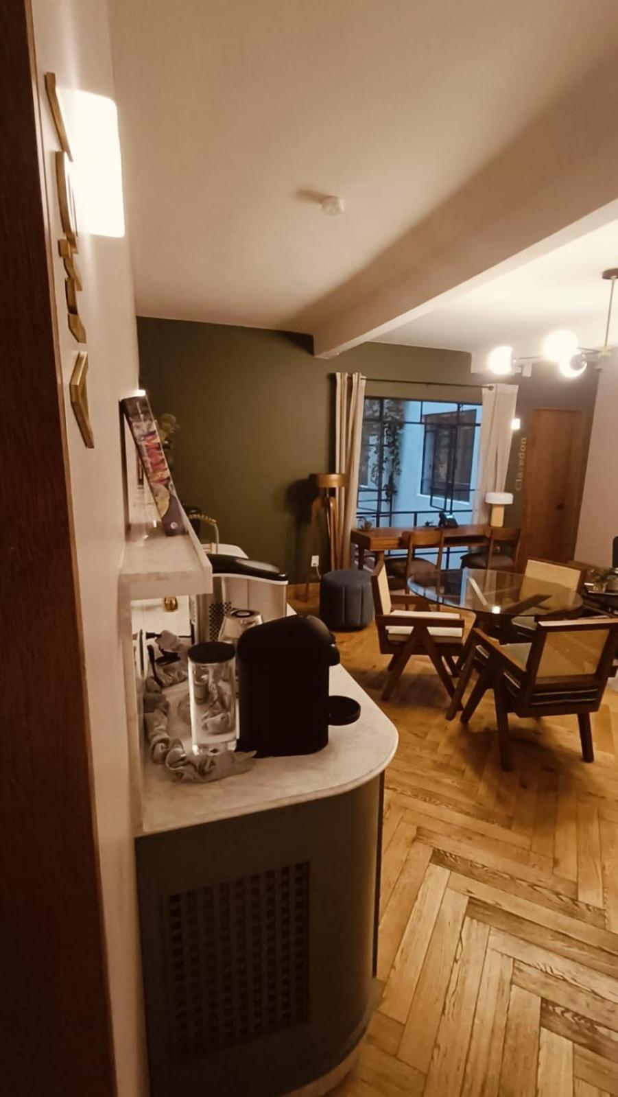 Double Room with Balcony - Photo 6