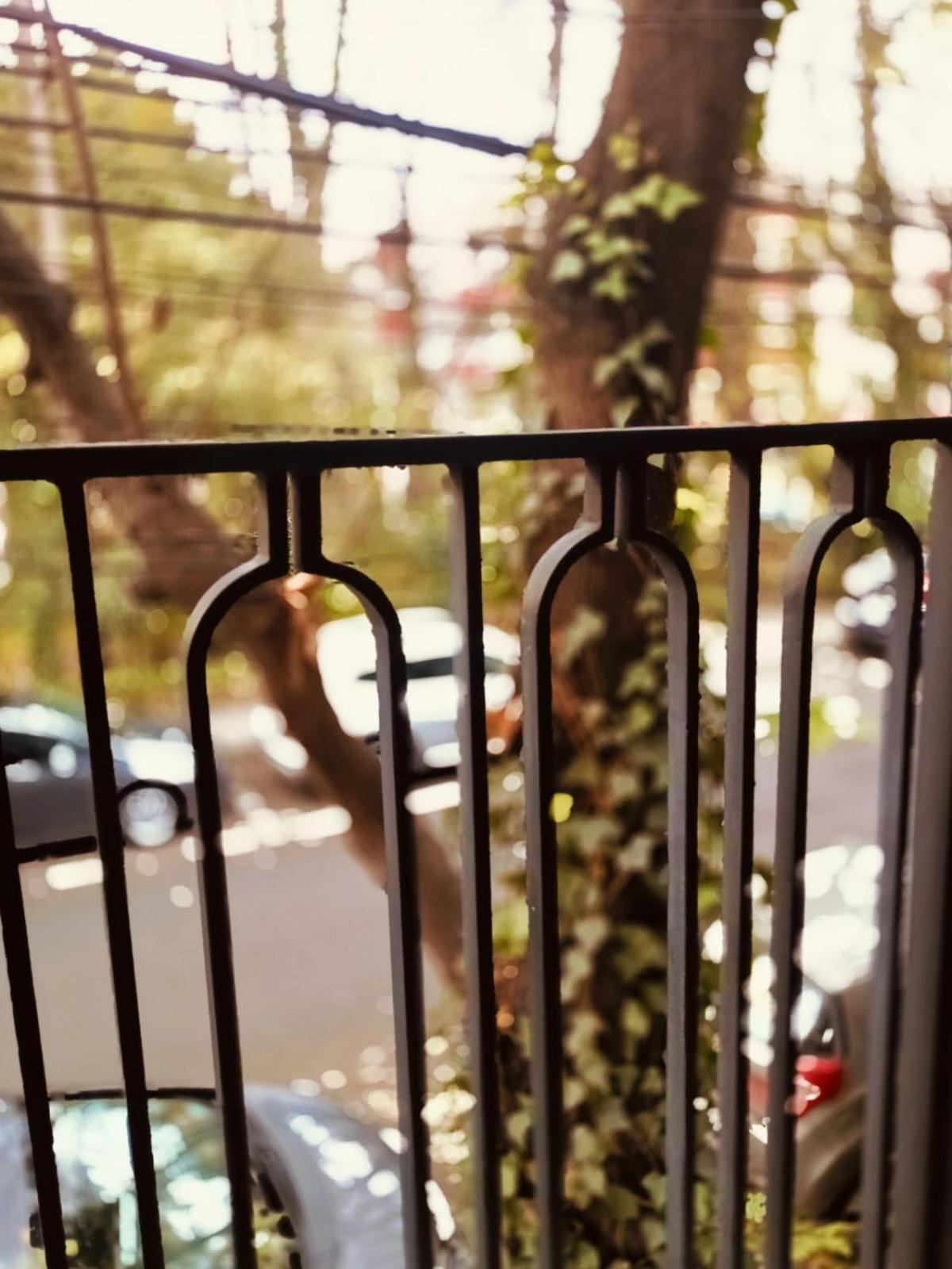 Double Room with Balcony - Photo 4