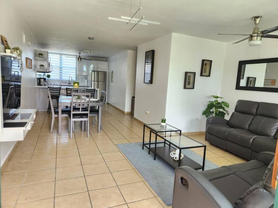 Three-Bedroom Apartment photo 1