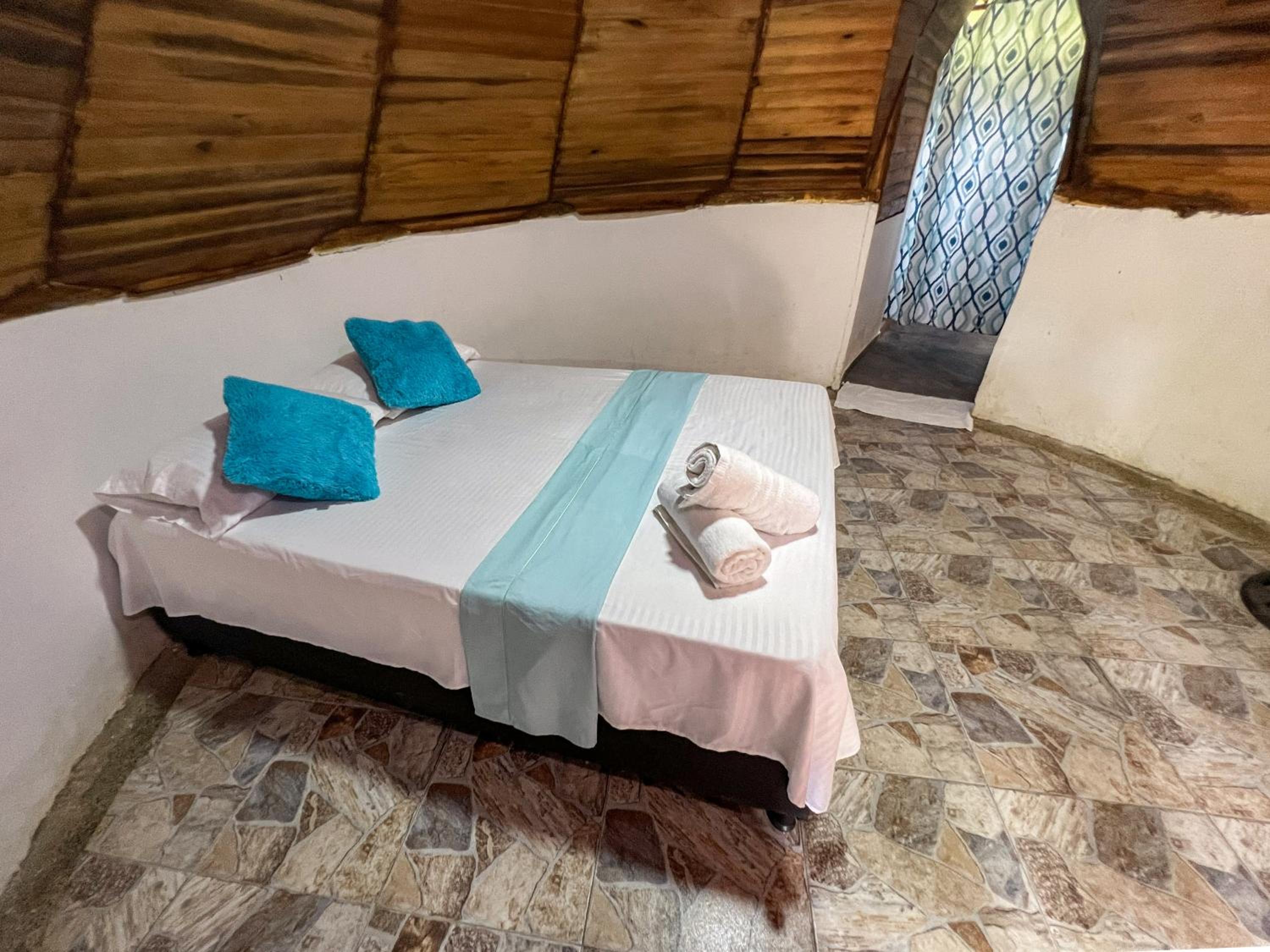 Triple Room with Private Bathroom photo 2