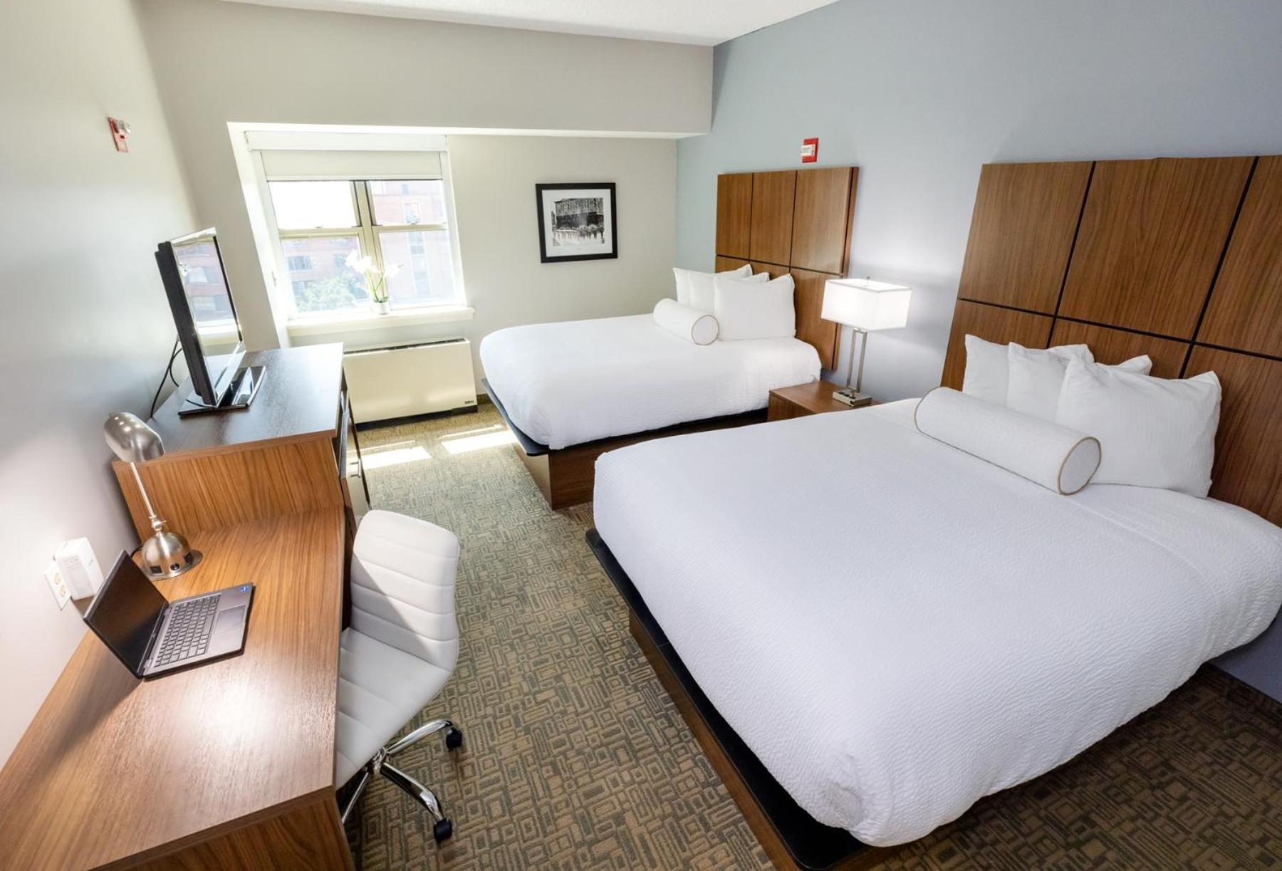 Standard Two Queen Bed Room - Photo 8