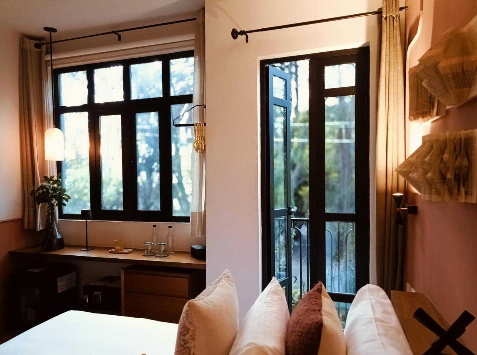 Deluxe King Room photo 1