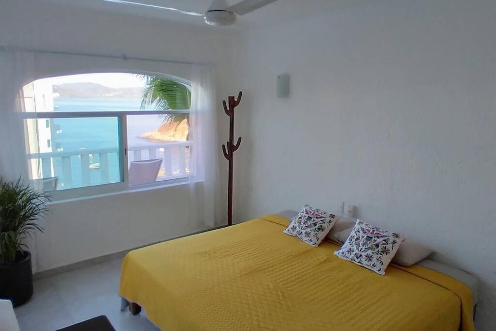 Three-Bedroom House photo 3