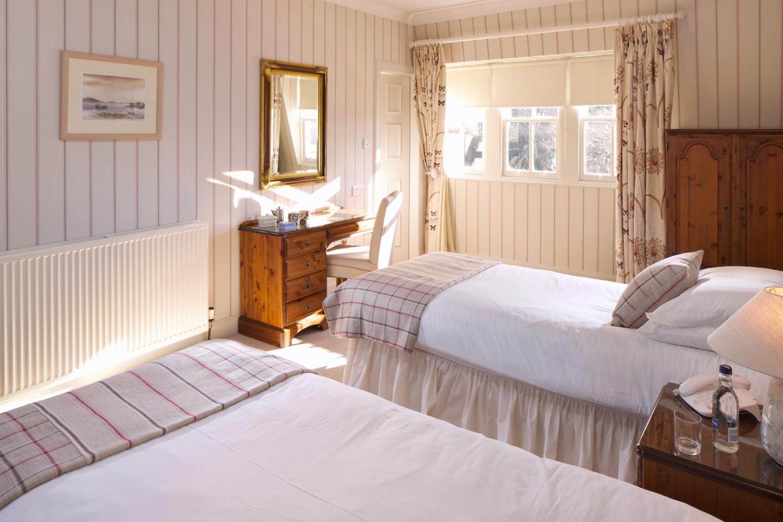 Superior Twin Room photo 2