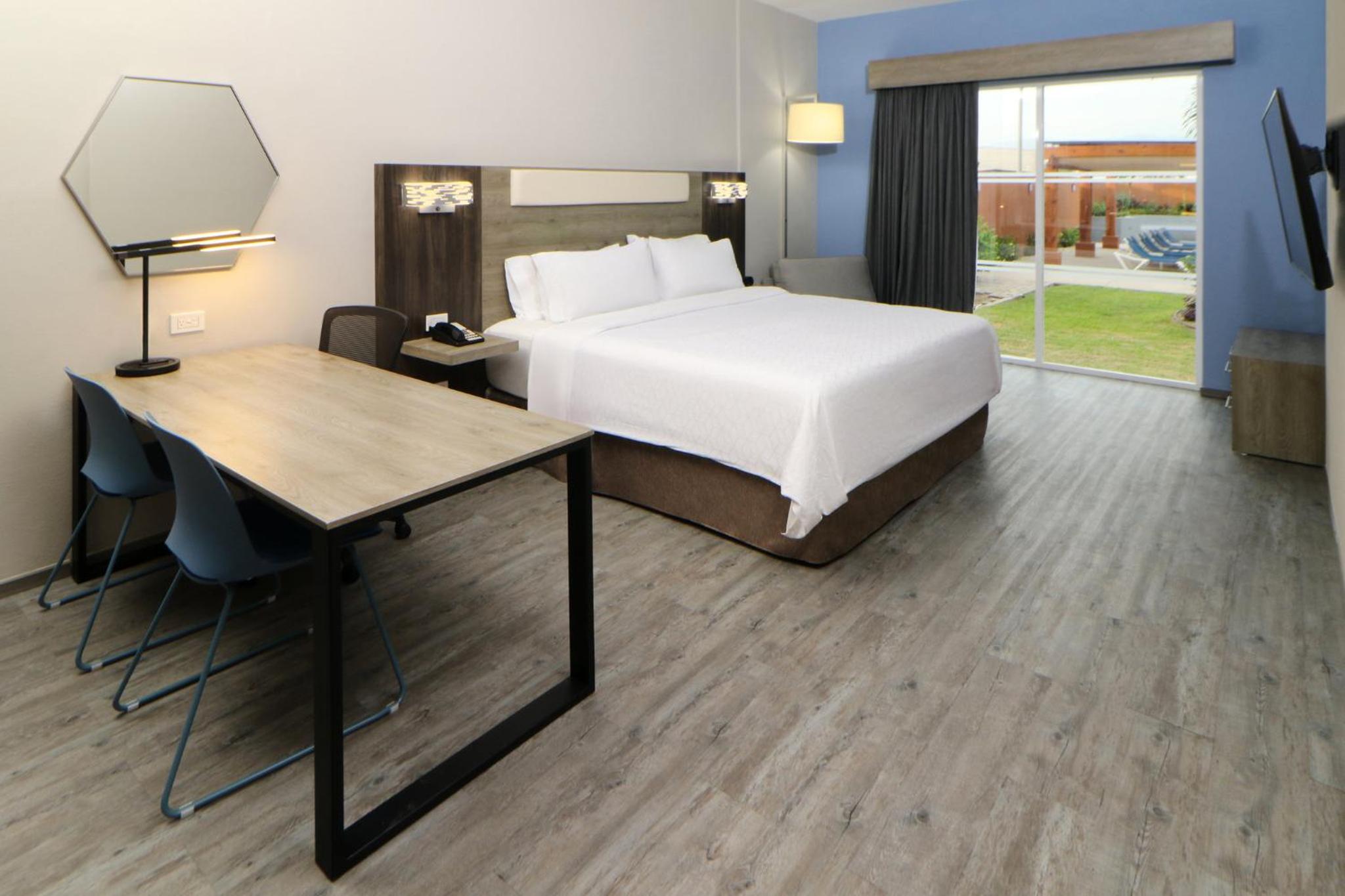 King Suite - Photo 1