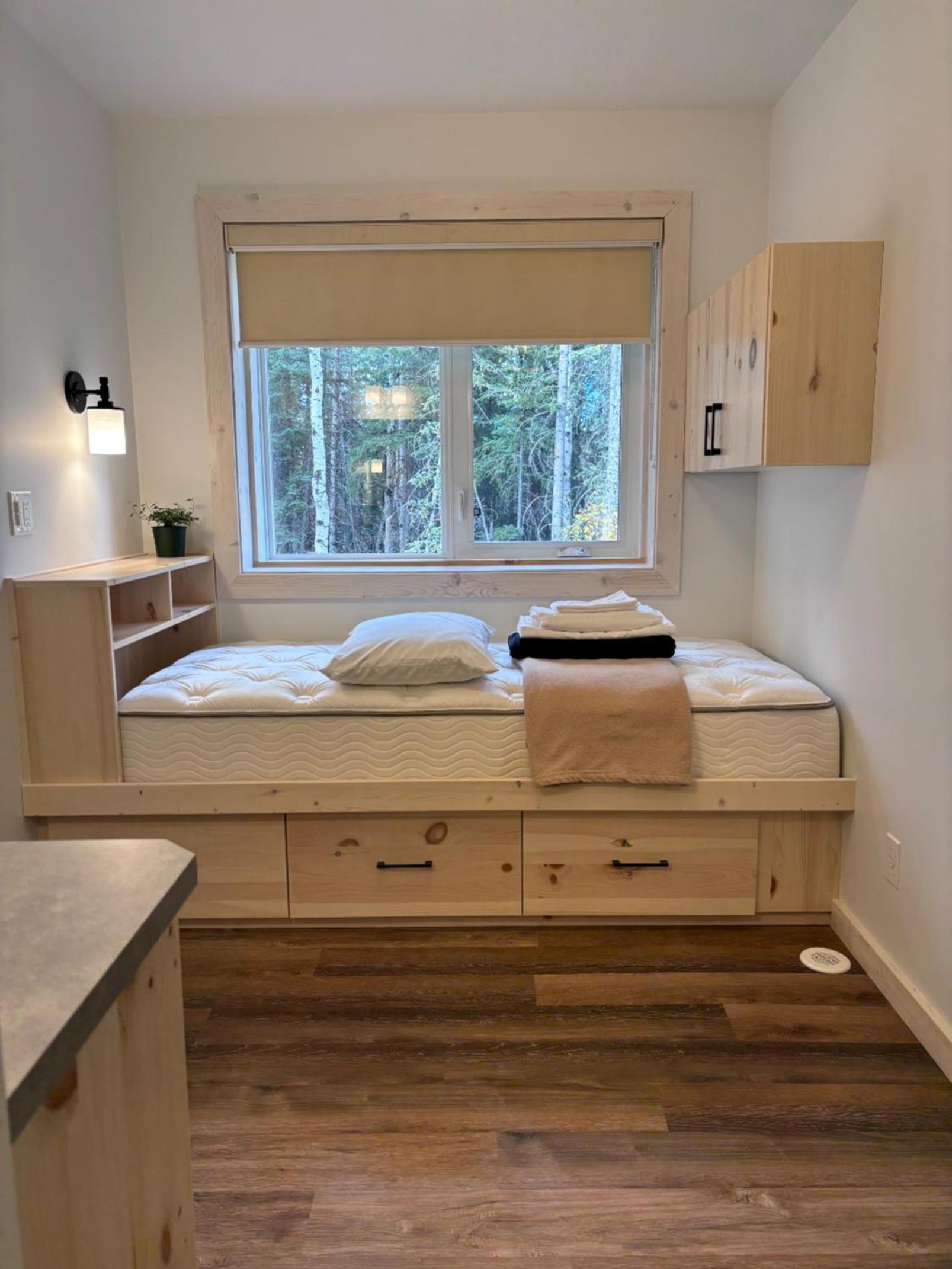 Single Room with Private Bathroom photo 3