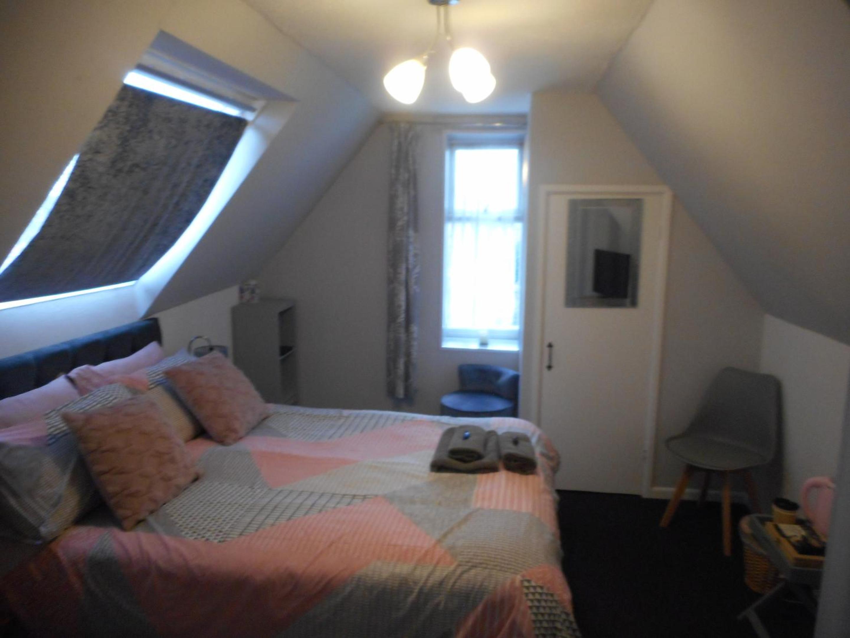 Double Room with Private External Bathroom