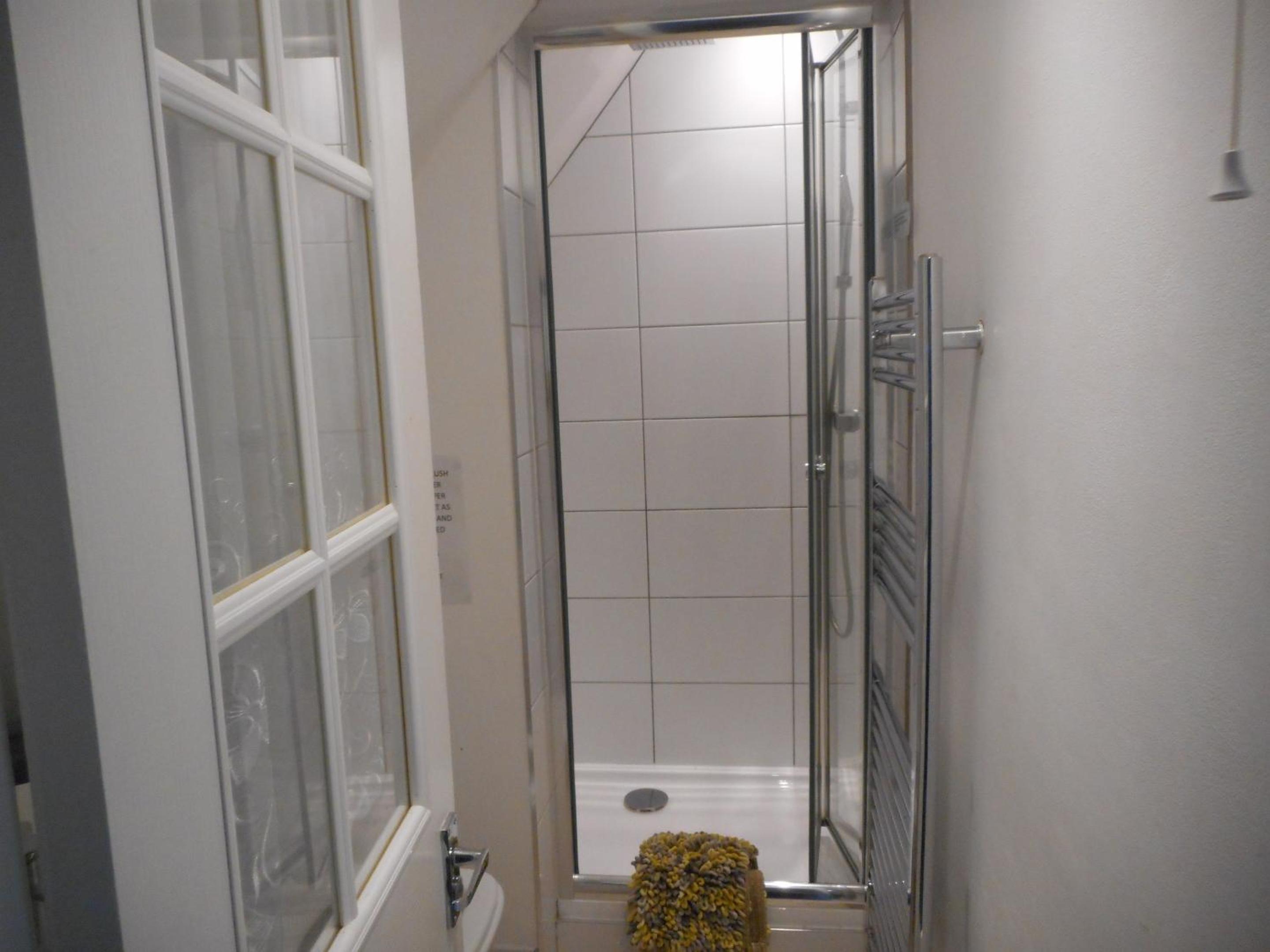 Standard Triple Room - Photo 9