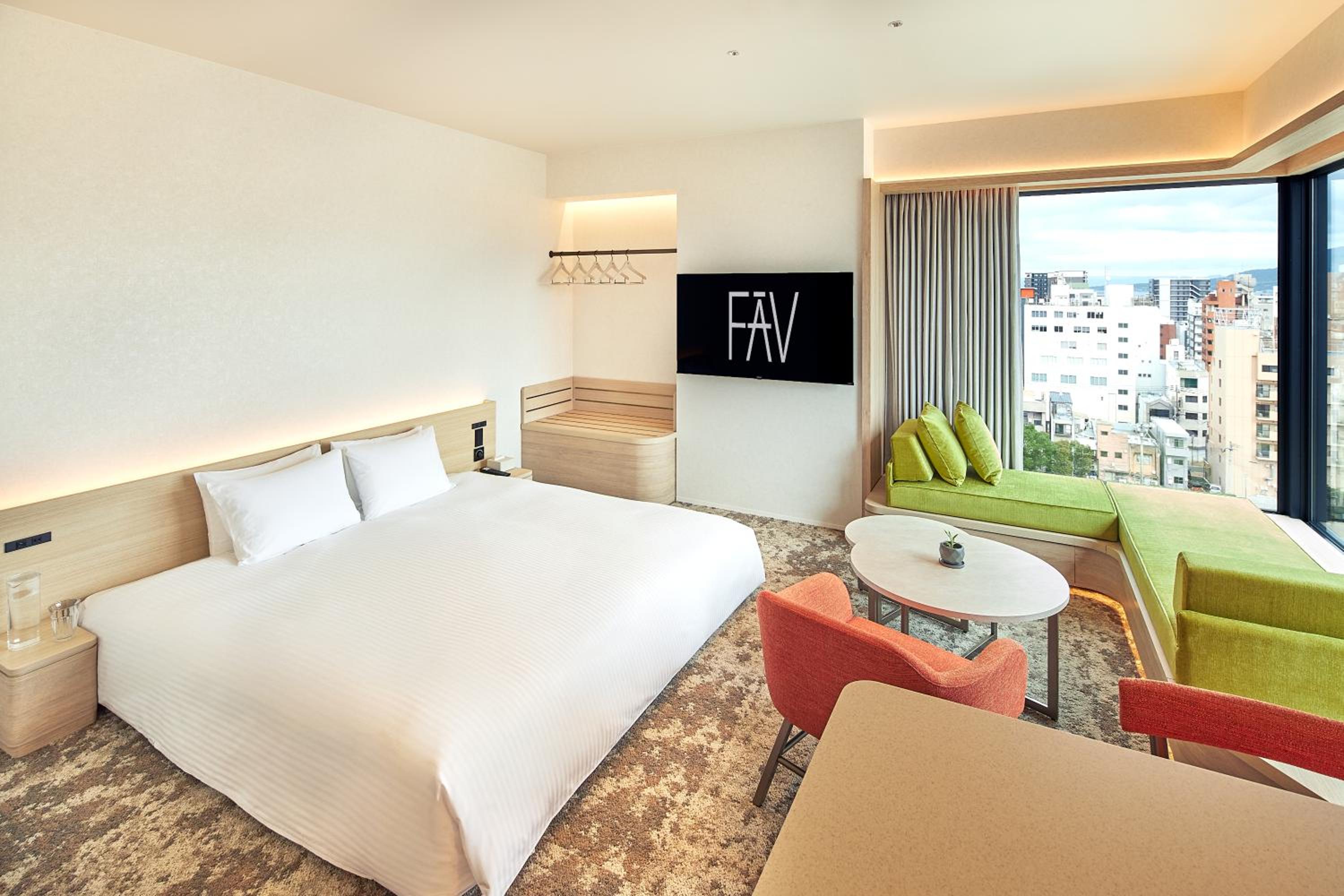 Standard King Room photo 1