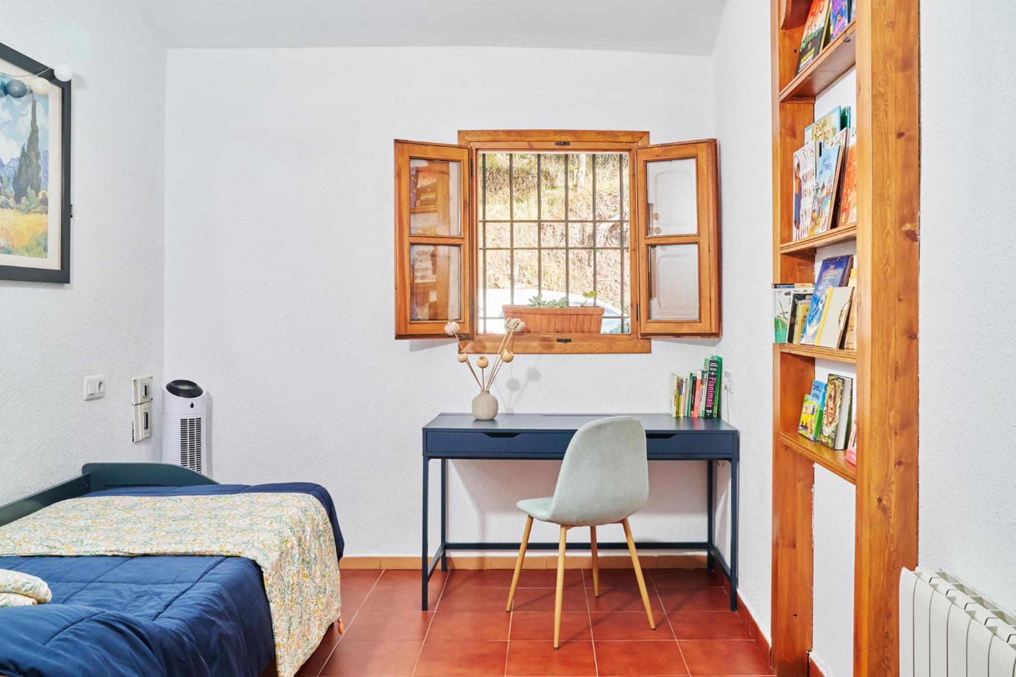 Three-Bedroom Vacation Home  - Photo 35