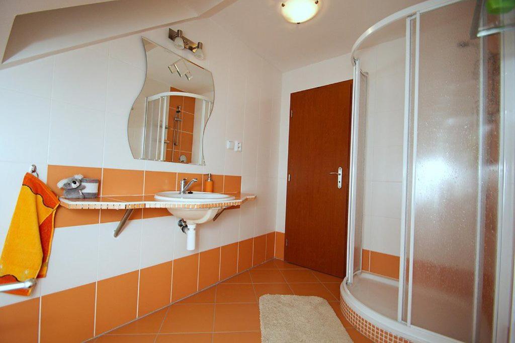 Villa photo 1