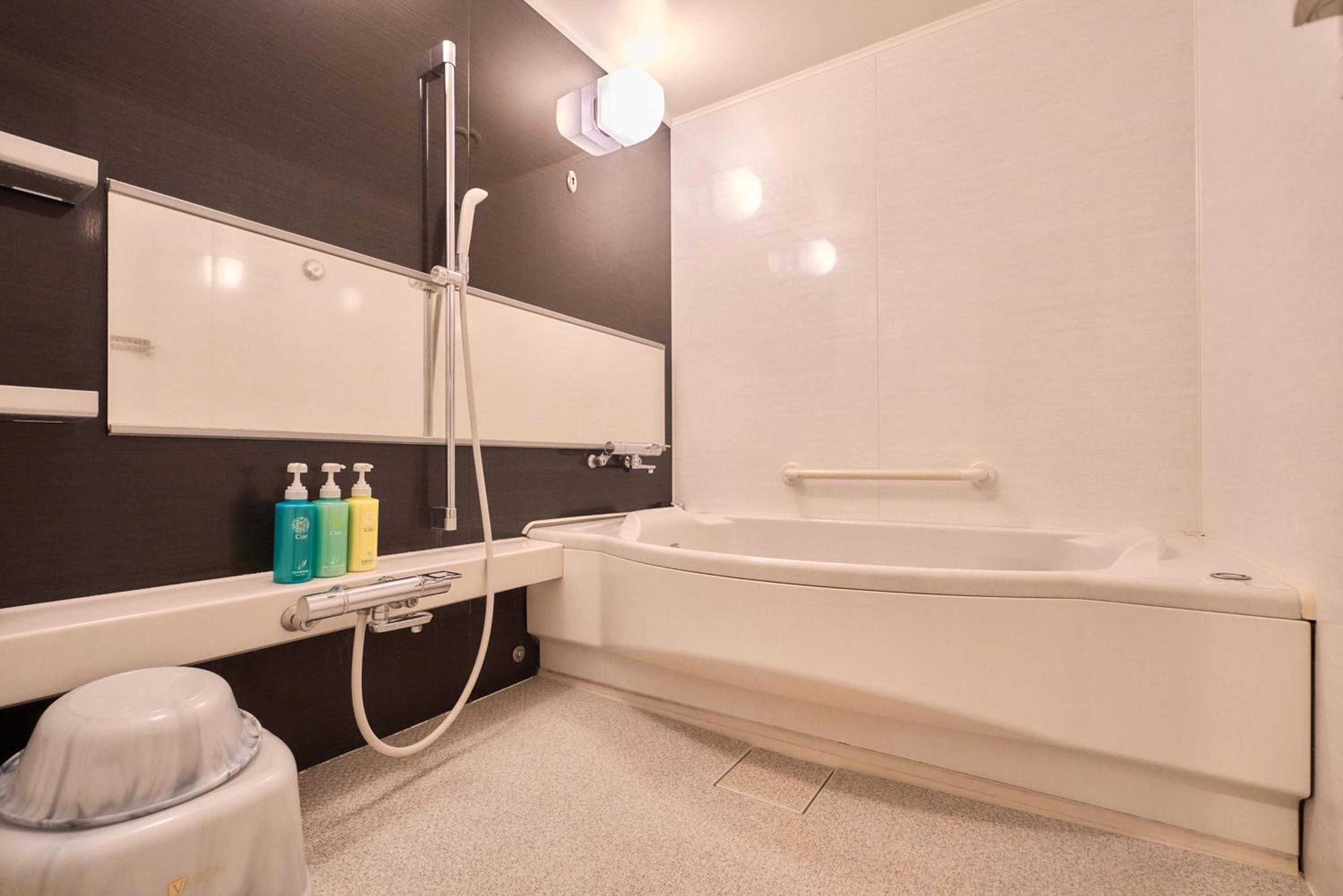 Luxury Suite Twin Room - Non-Smoking photo 3