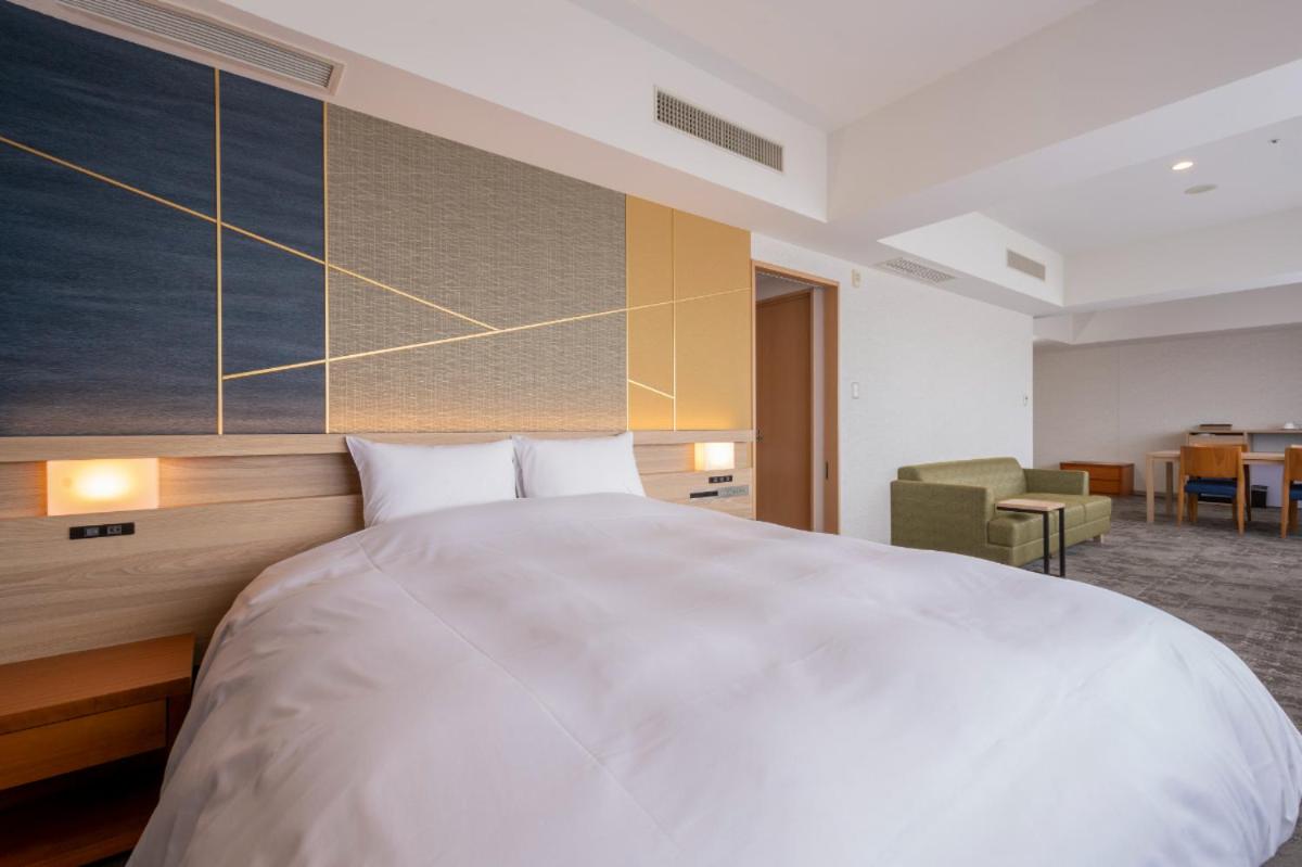 Luxury Suite King Room - Non-Smoking photo 2